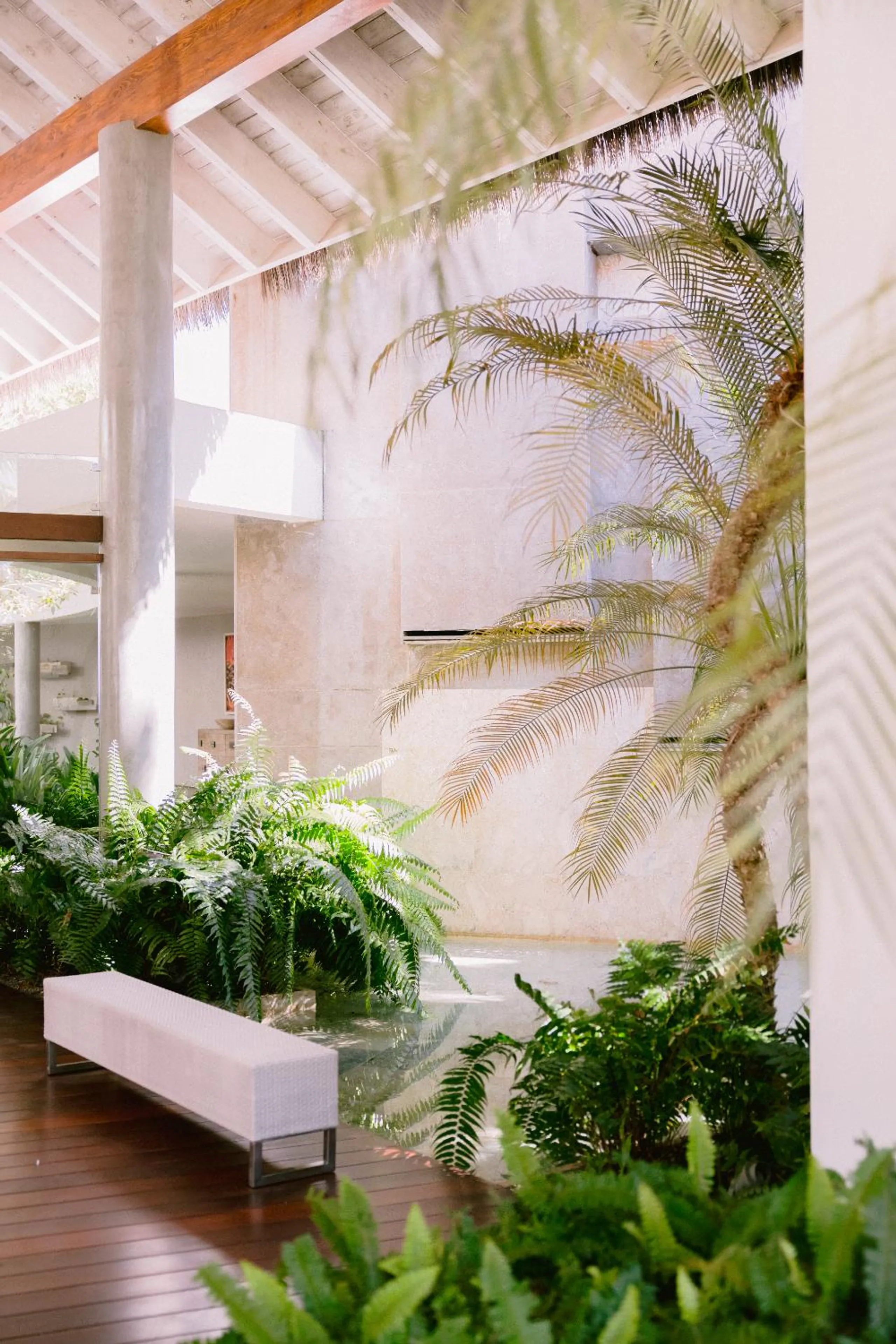 Spacious Villa with Private Pool, Chef & Golf Course Views — photograph 9