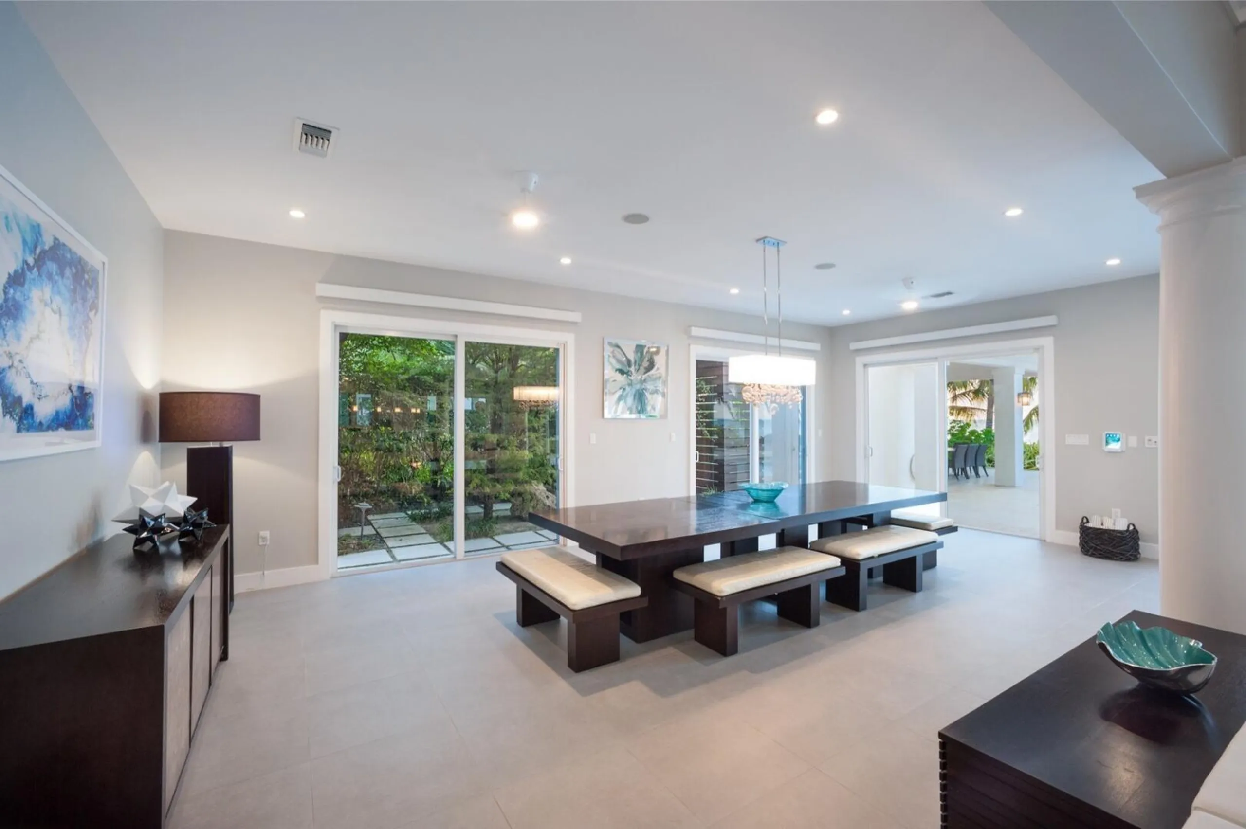 Oceanfront Caribbean Villa with Infinity Pool & Rum Point Access — photograph 8