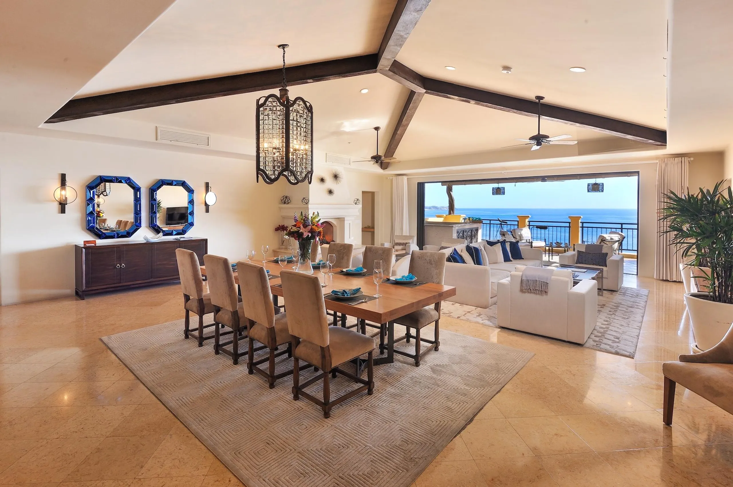 Magnificent Luxury Cabo Penthouse with Unforgettable Ocean Views — photograph 12