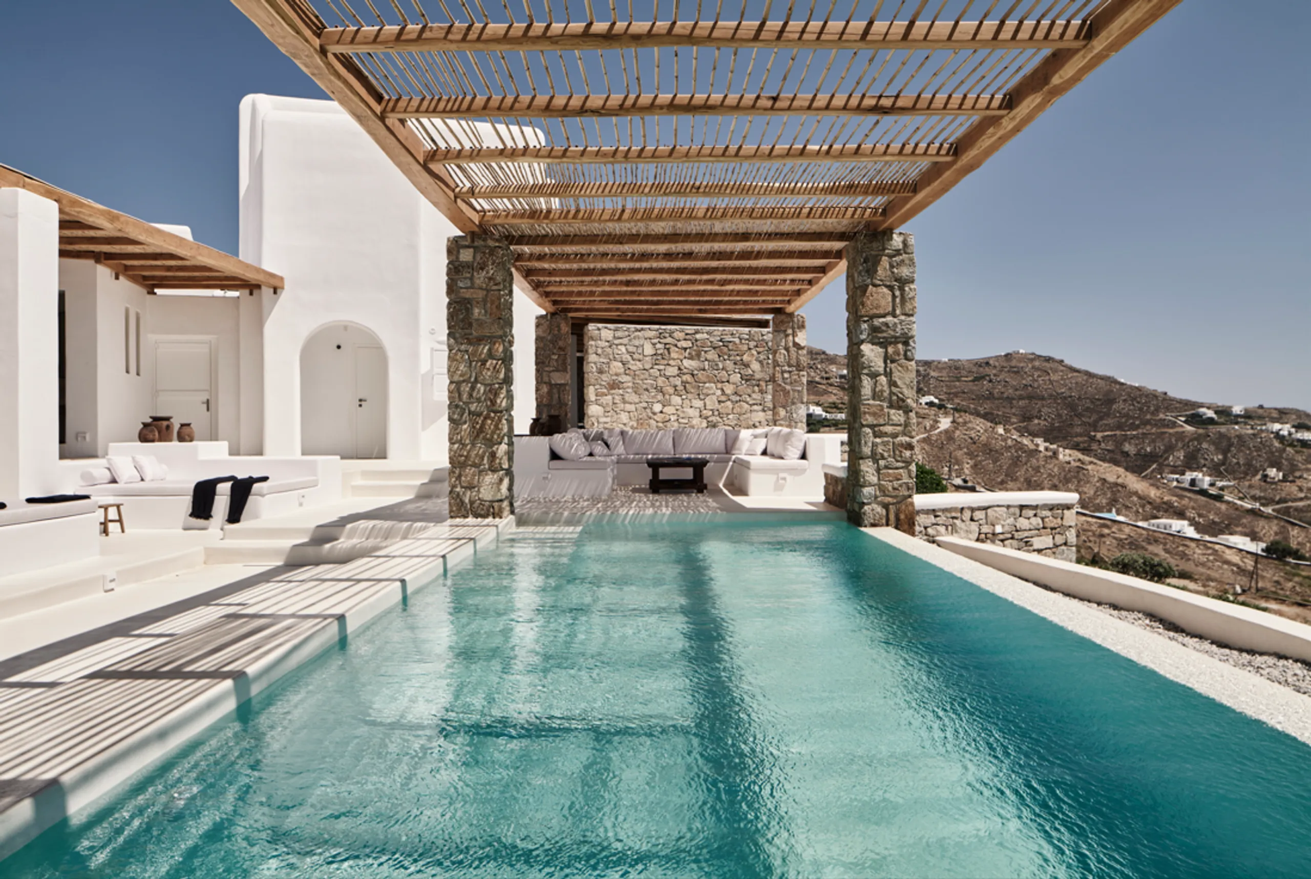 Spectacular Mykonos Villa with Private Pool and Unobstructed Sunset Views — photograph 3