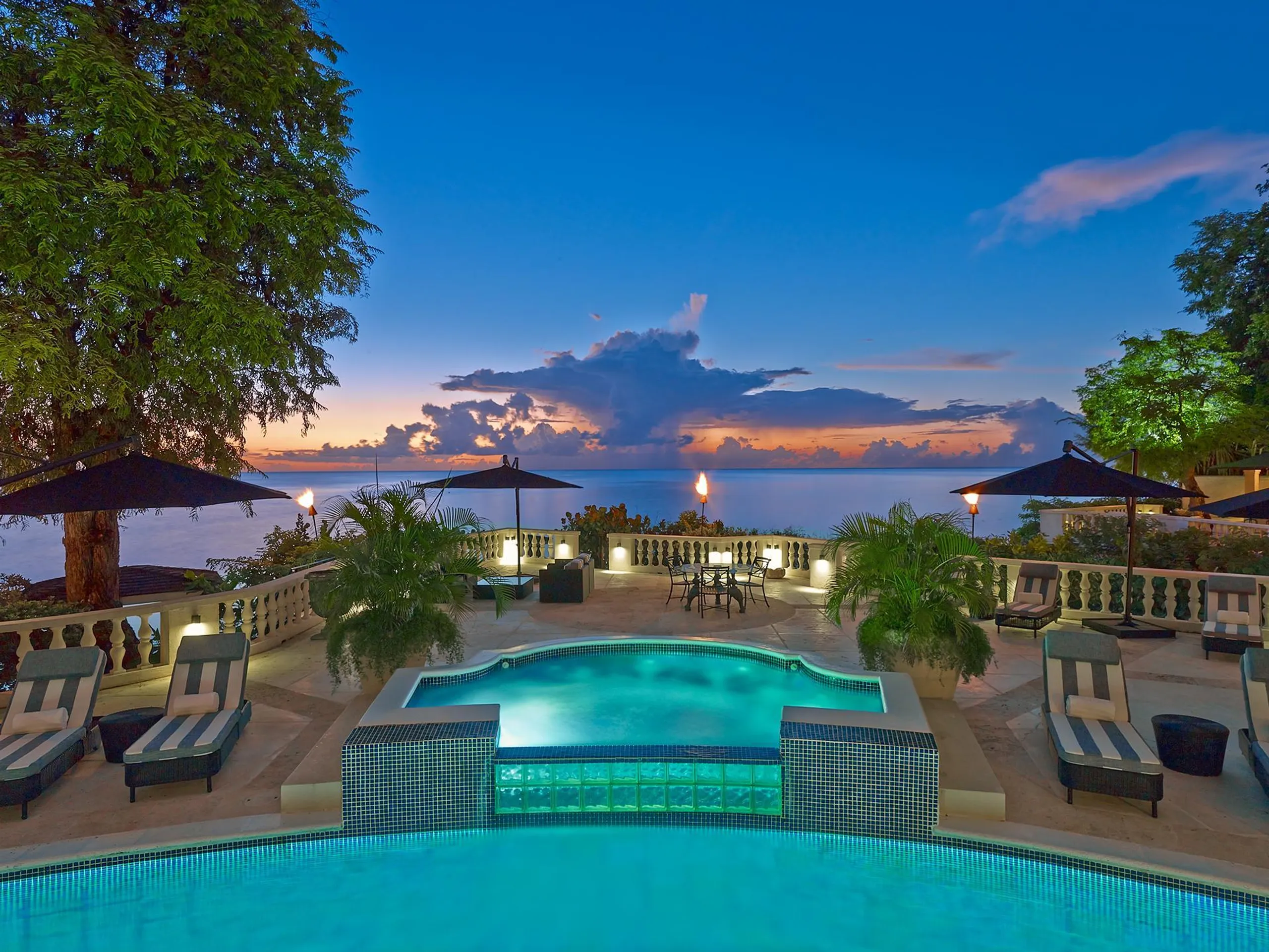Classic Beach Front Estate with Private Pool and Panoramic Ocean Views in Holetown