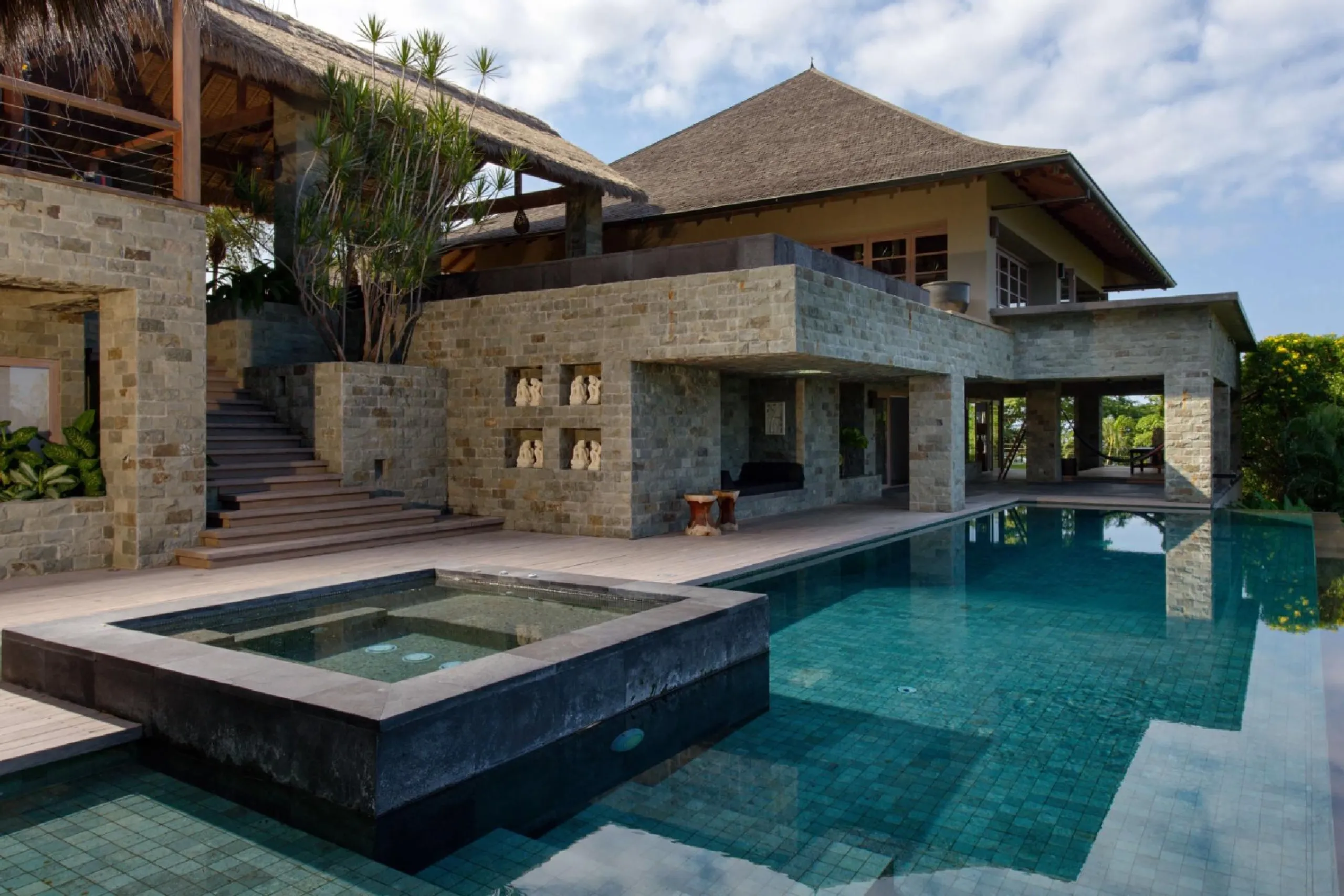 Stunning Tamarindo Luxury Villa with Infinity Pool and Endless Ocean Views — photograph 5