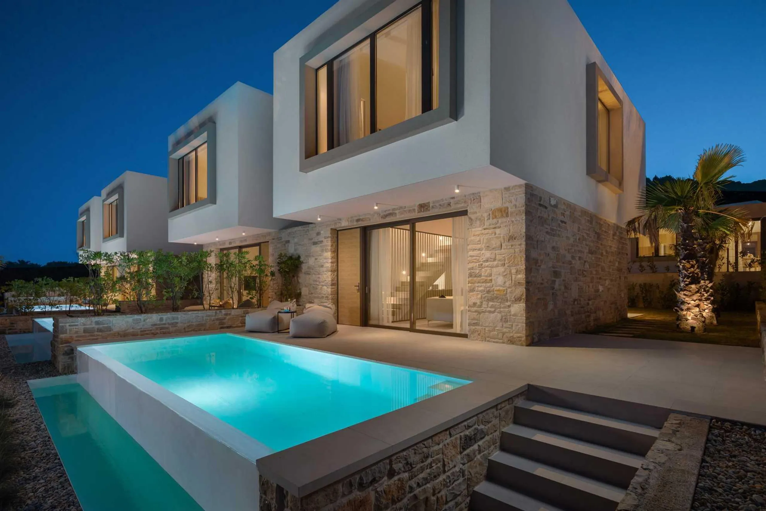 Exquisite Villa with Pool and Crystal-Clear Sea Views, Tkon
