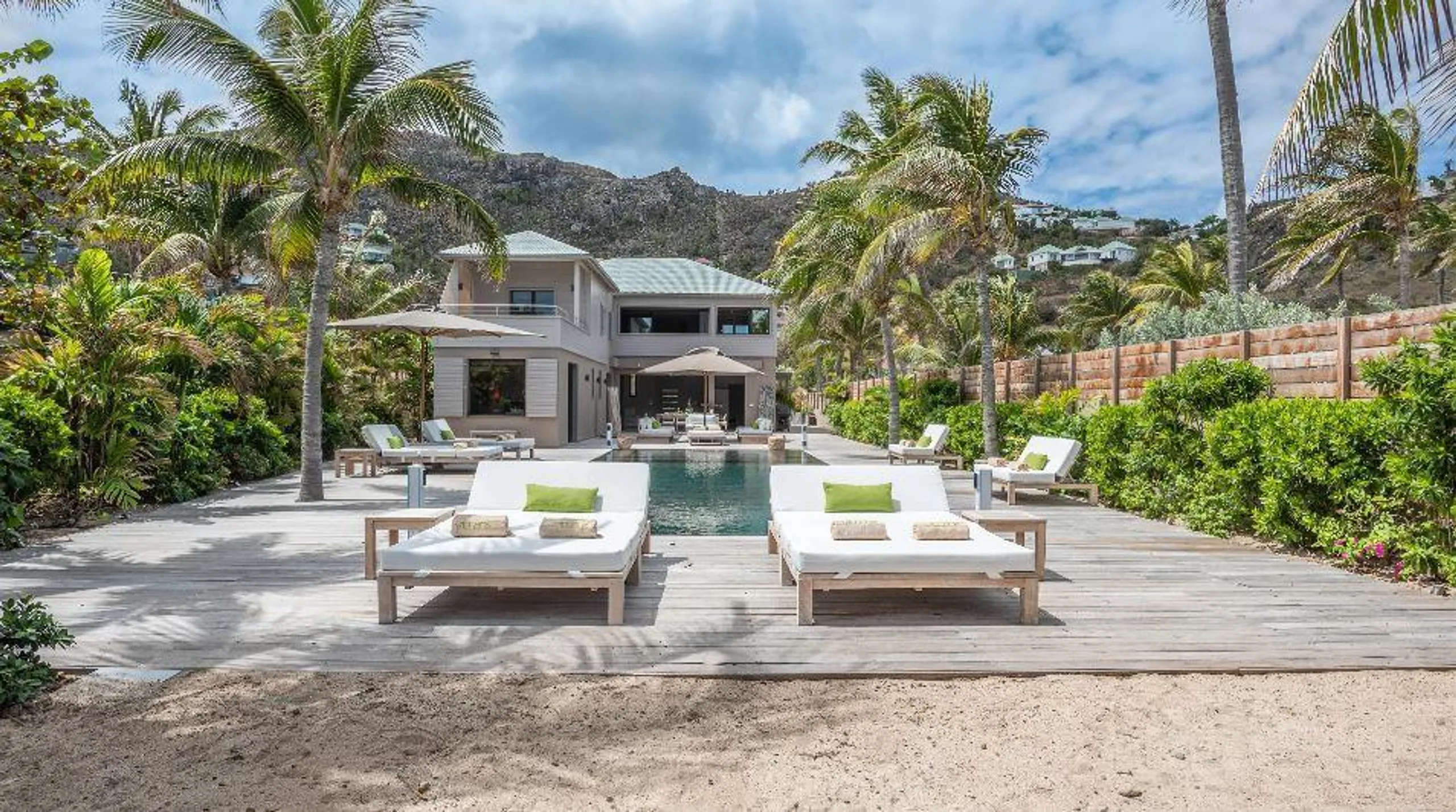 Exclusive St. Barts Beach Villa with Heated Pool — photograph 6