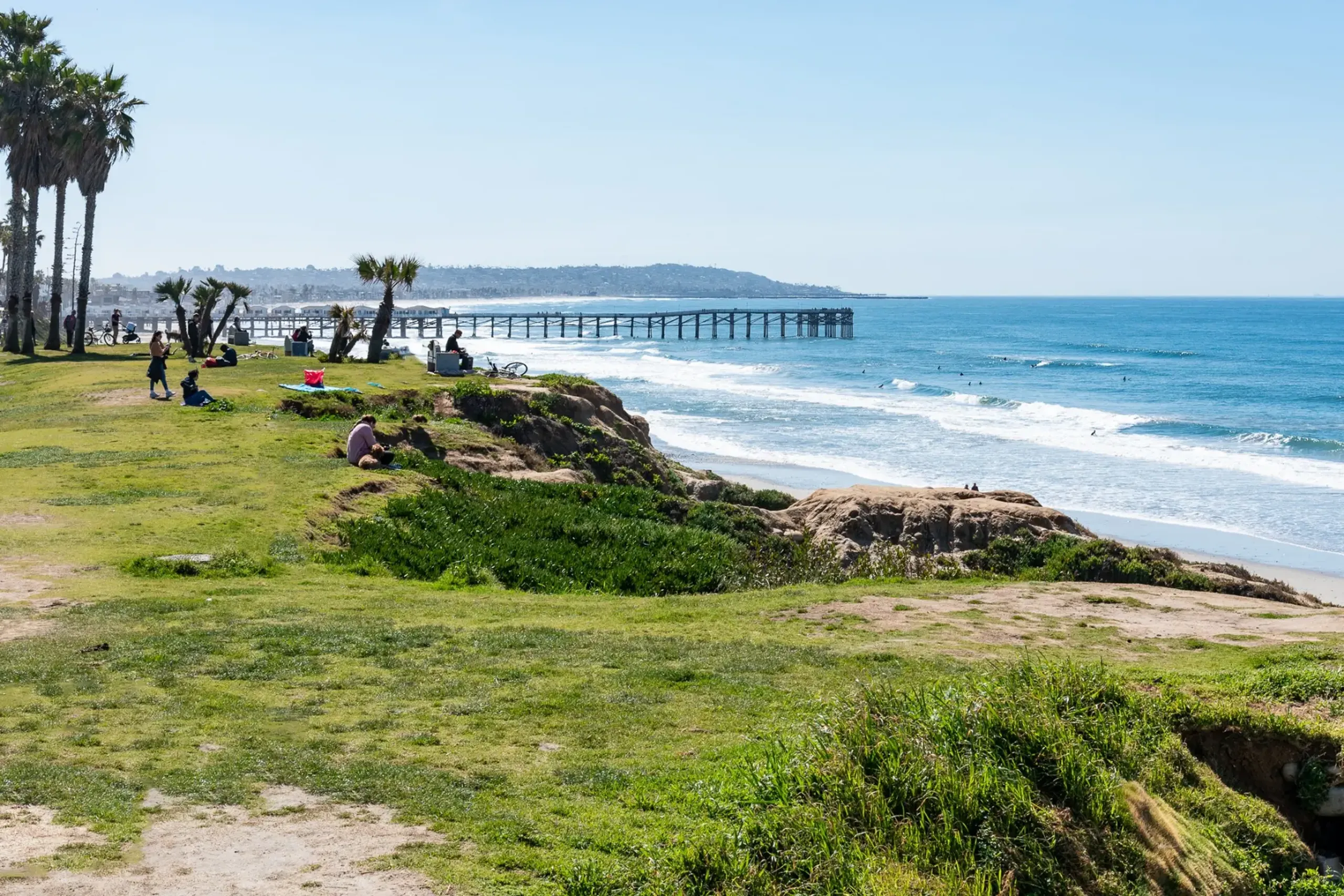 Beachside Tuscan Style Villa with  Ocean Views, Movie Theater, and Spacious Living — photograph 5