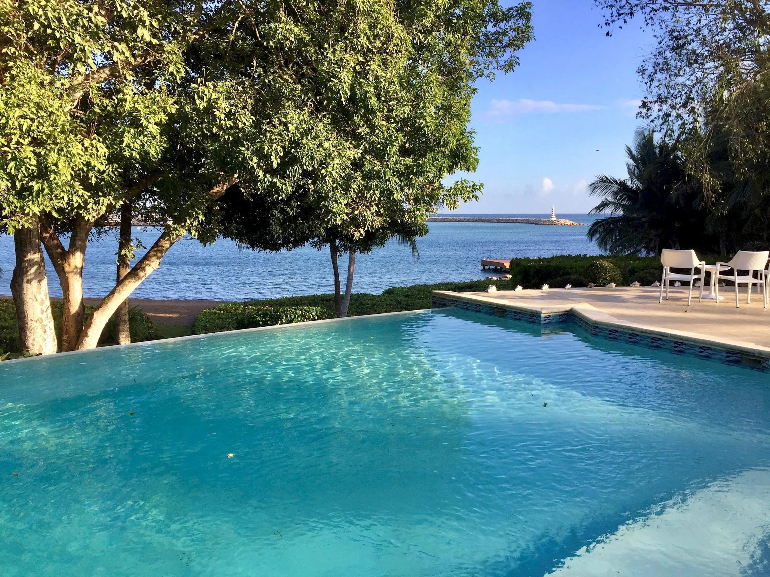 Panoramic Oceanview Villa with Private Pool and Gazebo — photograph 3