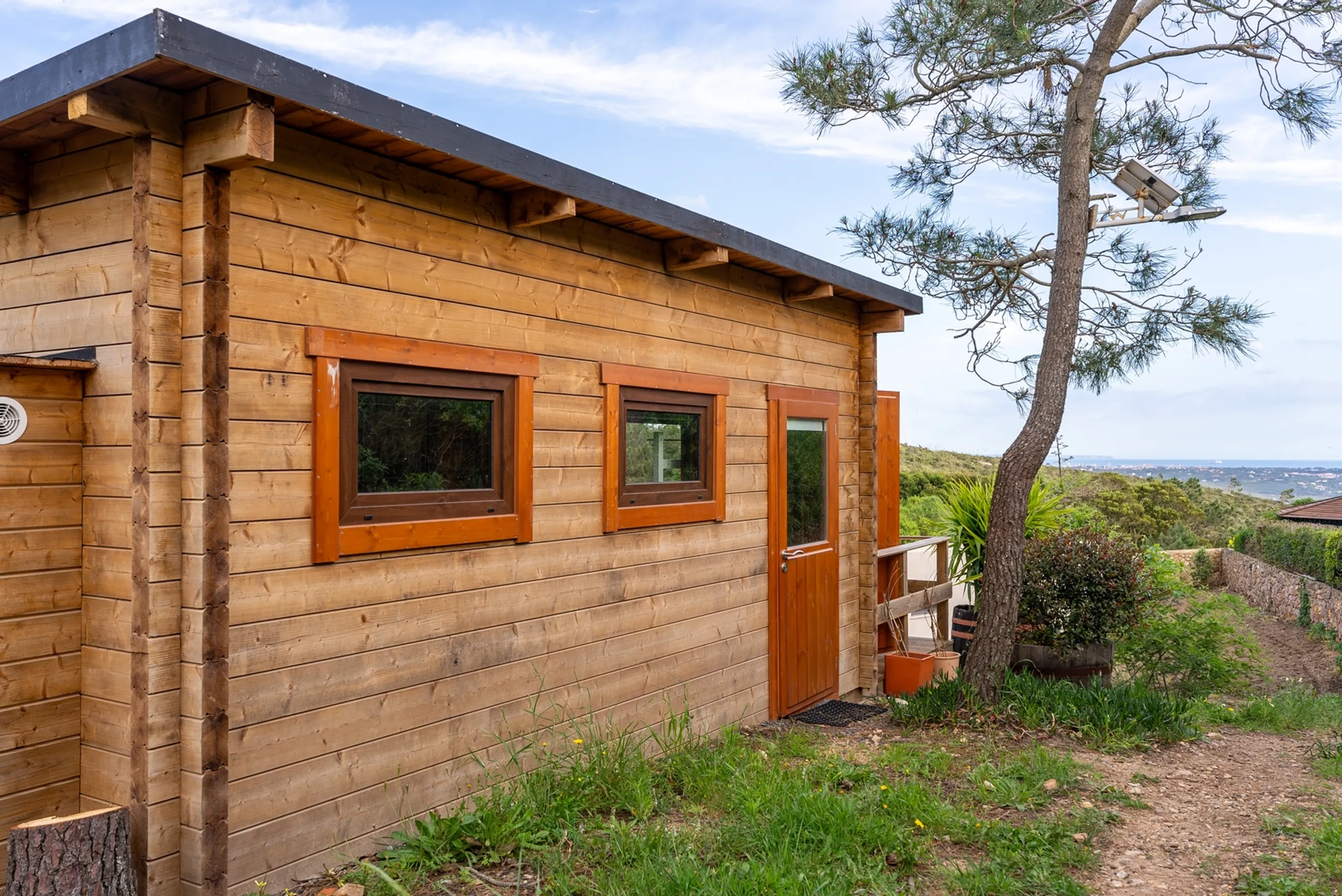 Secluded Clifftop Villa Between Sintra Mountains & Atlantic Ocean — photograph 9