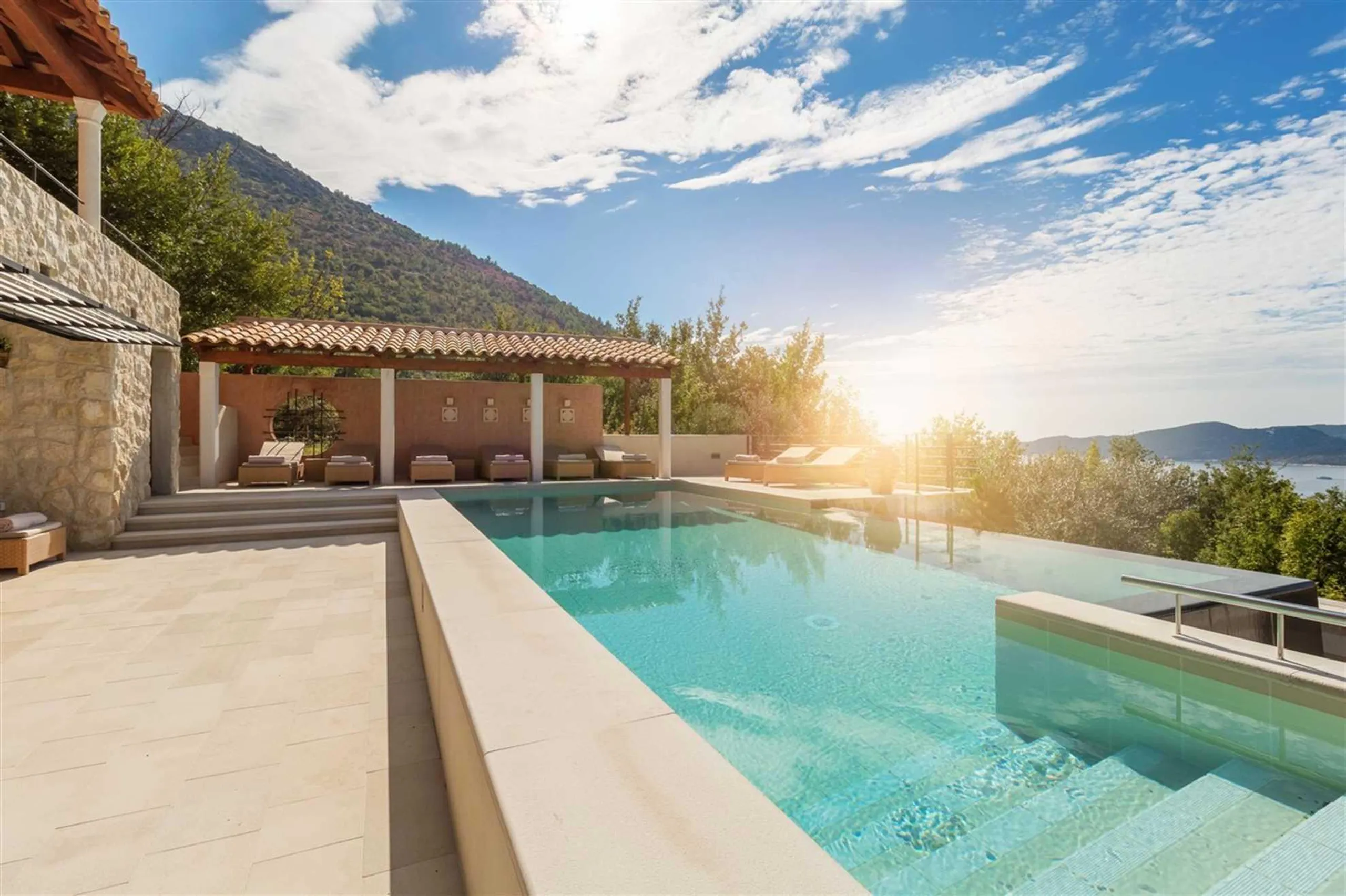 Calming Minimalistic Villa with Private Pool Near Dubrovnik and Sea Views — photograph 4