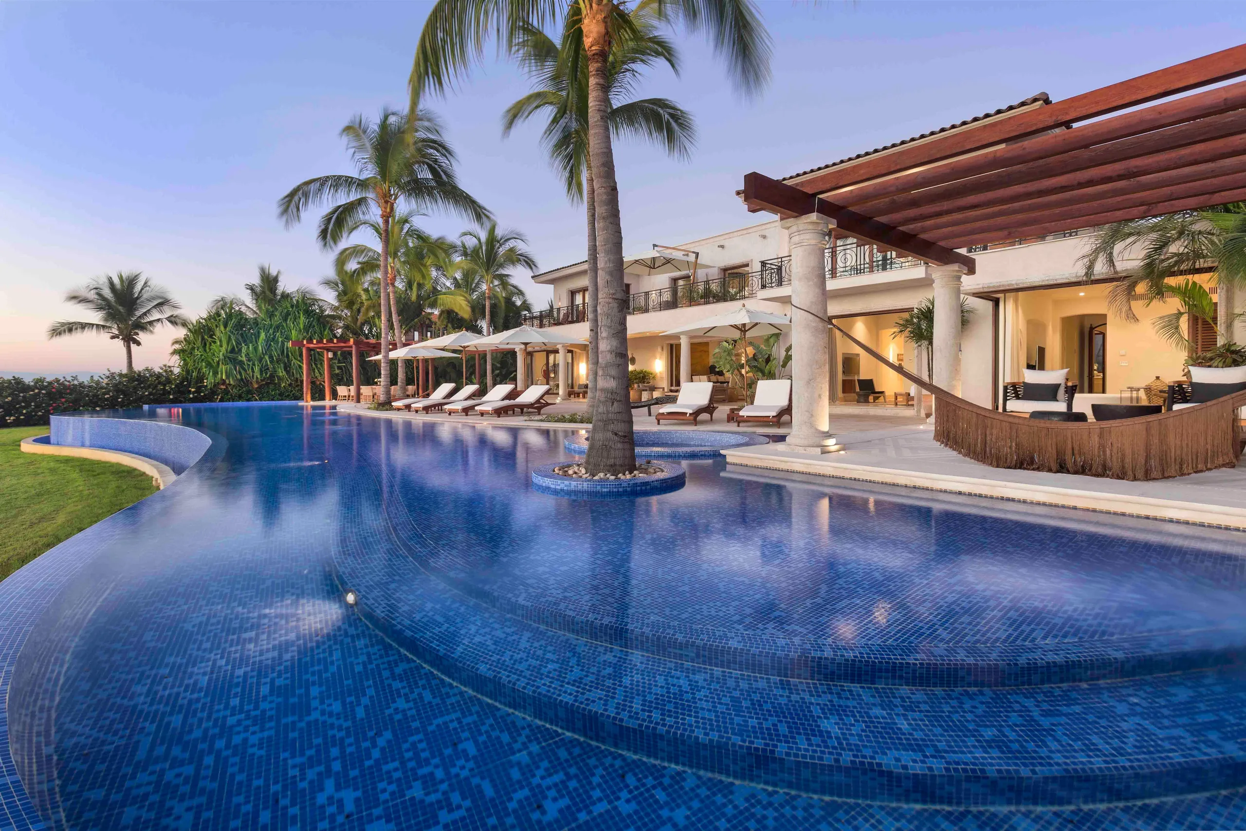 Magnificent Punta Mita Oceanfront Oasis with Private Pool and Ocean Views — photograph 2
