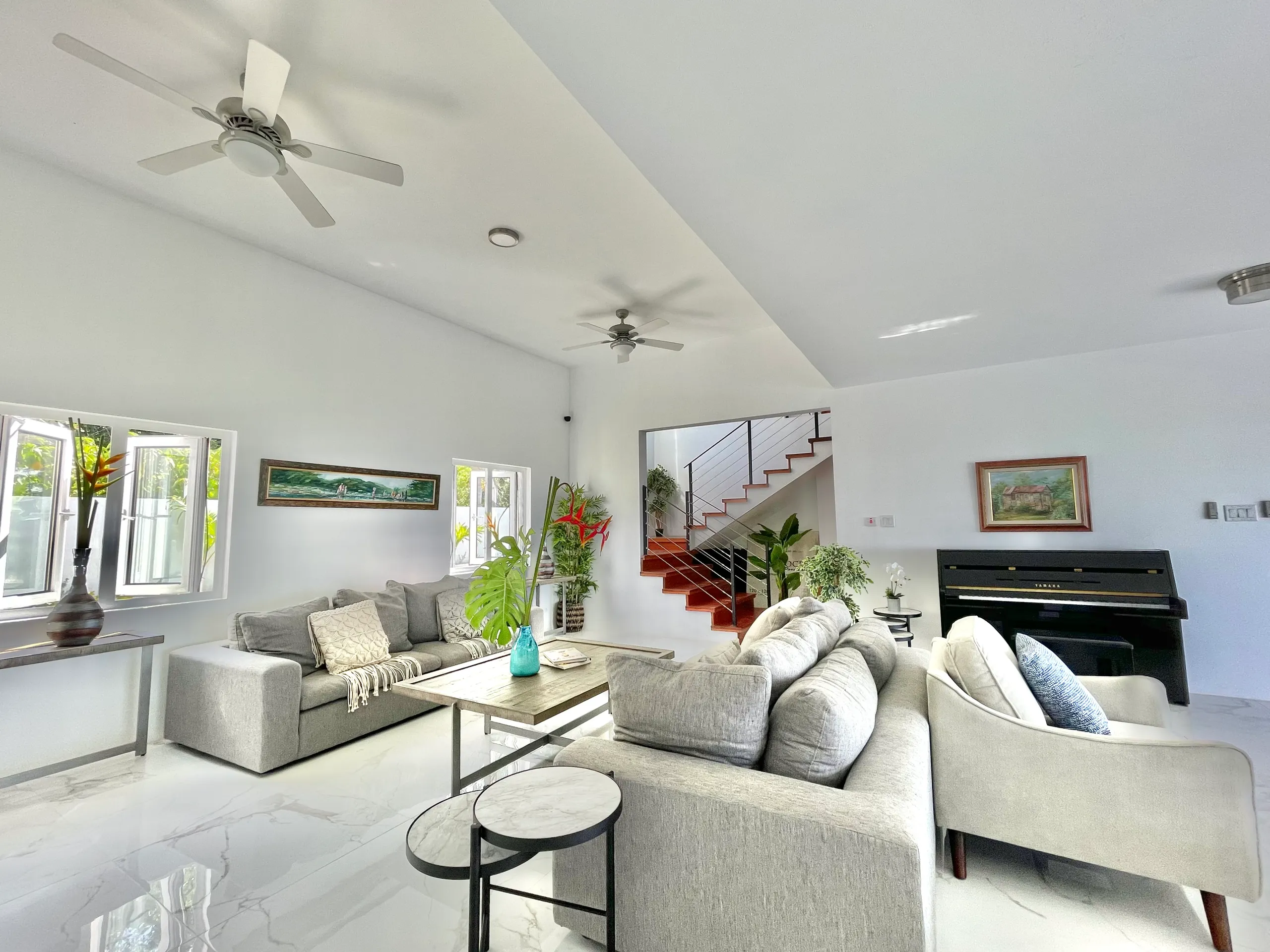 Lovely 5-Bedroom Villa in Oracabessa with Private Pool, Panoramic Sea Views and Lush Landscaped Grounds — photograph 8