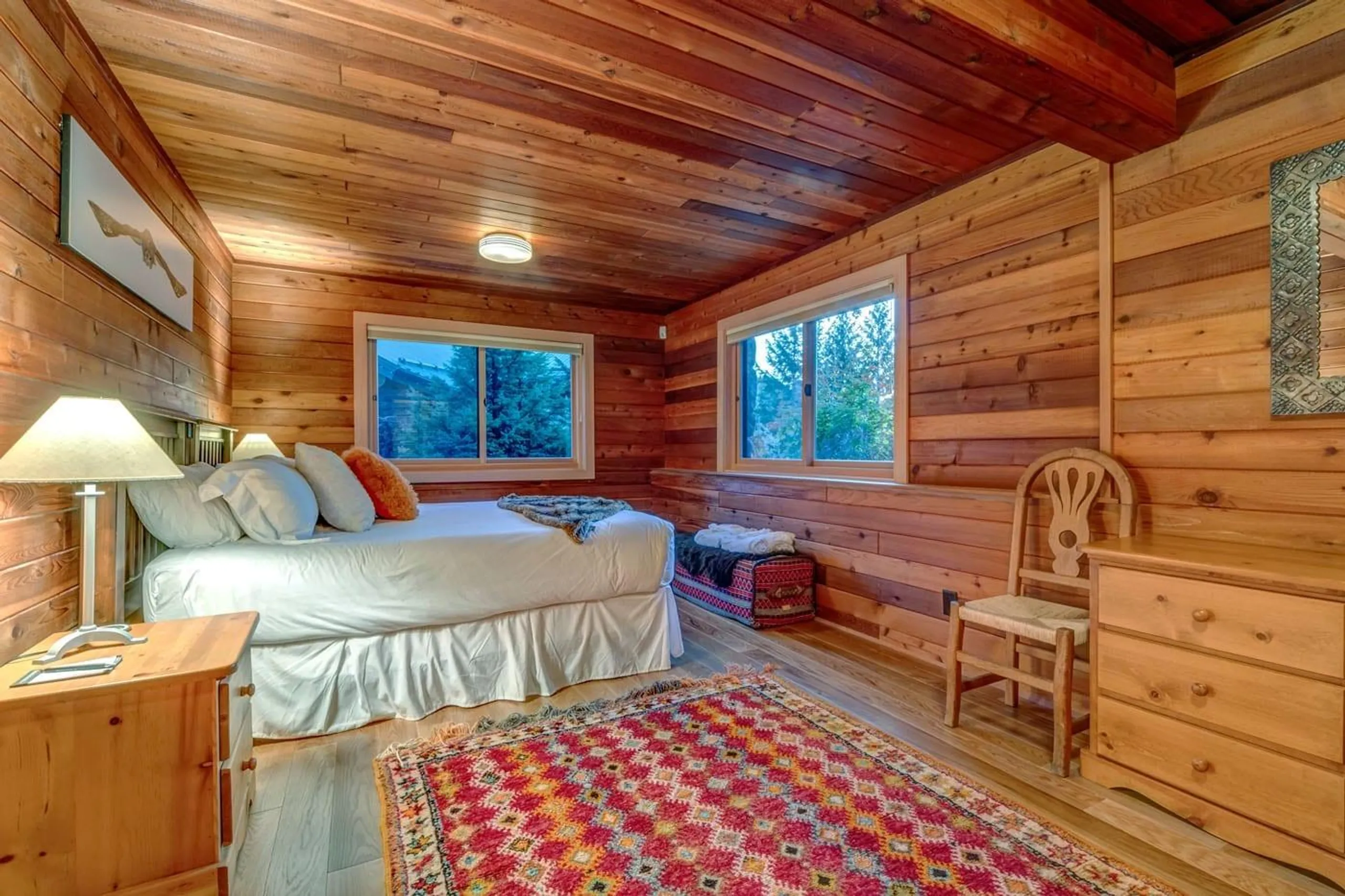 Splendid Haven with Panoramic Mountain Views and Luxurious Amenities — photograph 11