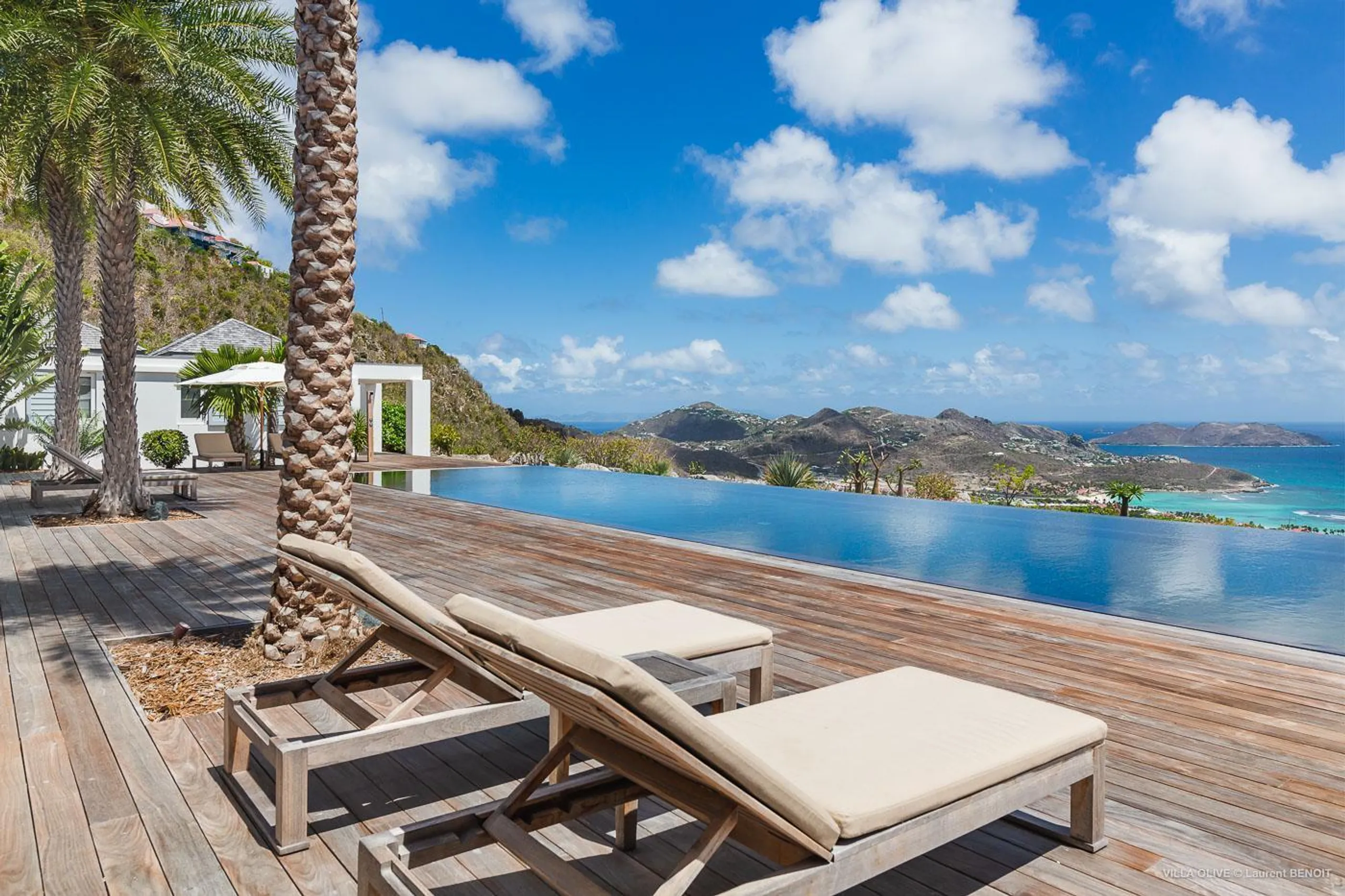 Lavish Gouverneur Oceanview Villa with Infinity Pool and Patio Dining — photograph 4