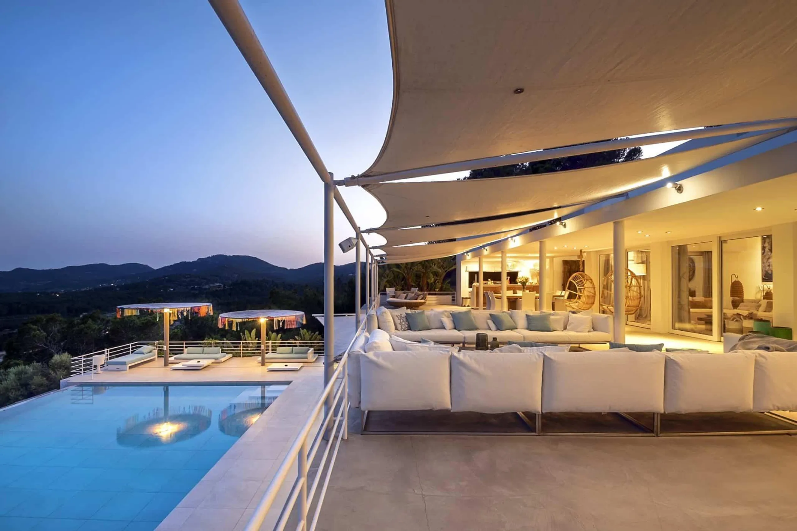 Modern Contemporary Ibiza Ultra Estate with Infinity Pool and Disco Room — photograph 4