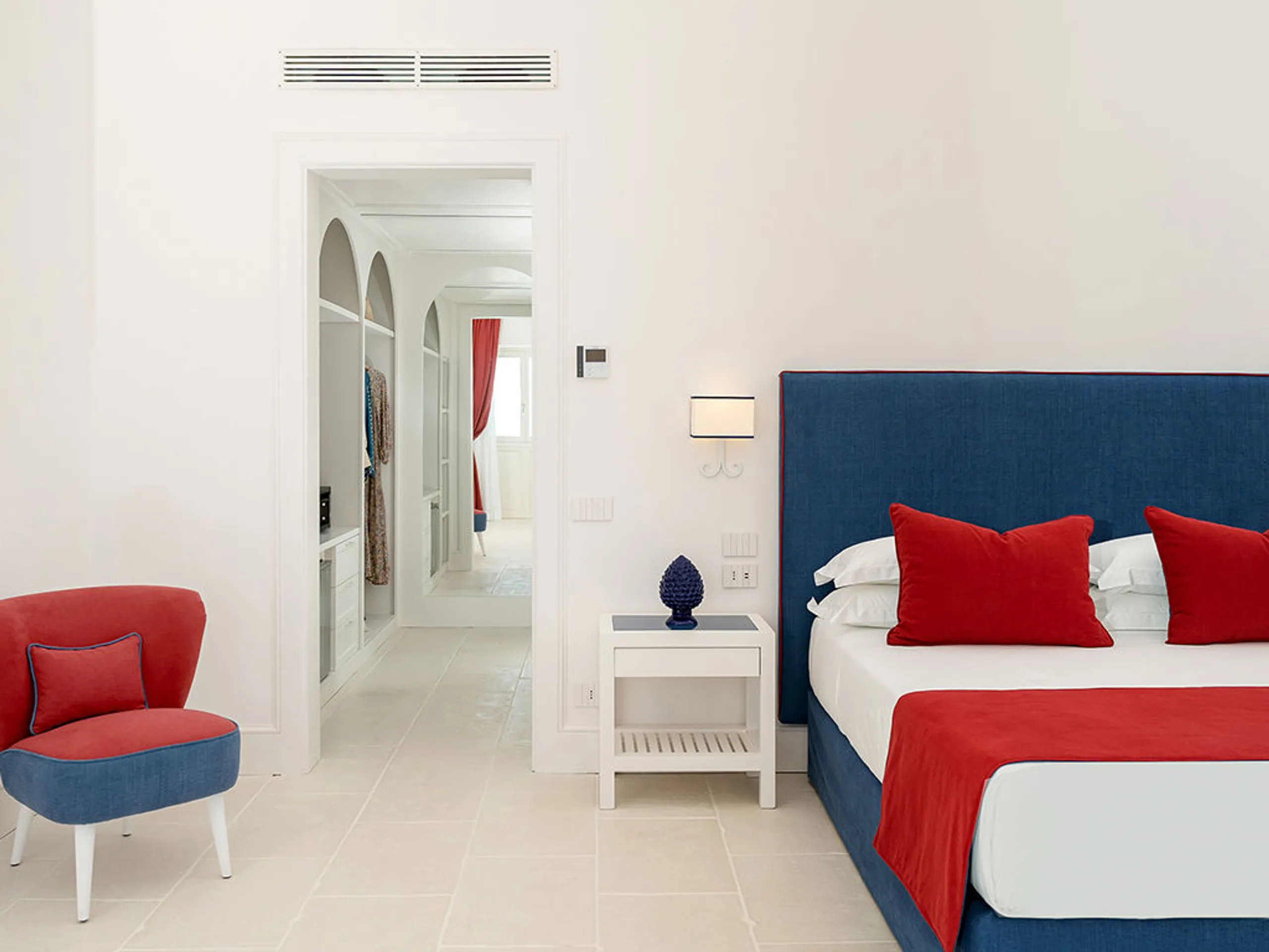 Refreshing Villa in Massa Lubrense with Heated Pool and Panoramic Views of Capri Island — photograph 9