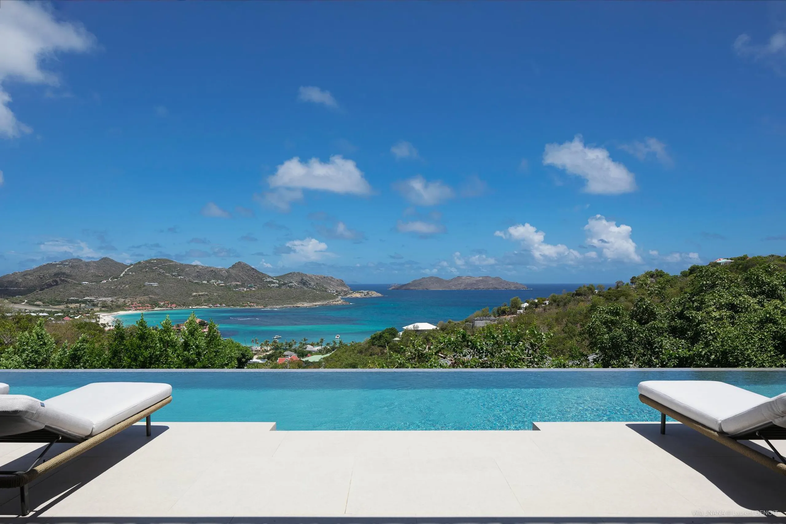 Gracefully Decorated Island Villa with Private Pool and Ocean Views, St. Jean