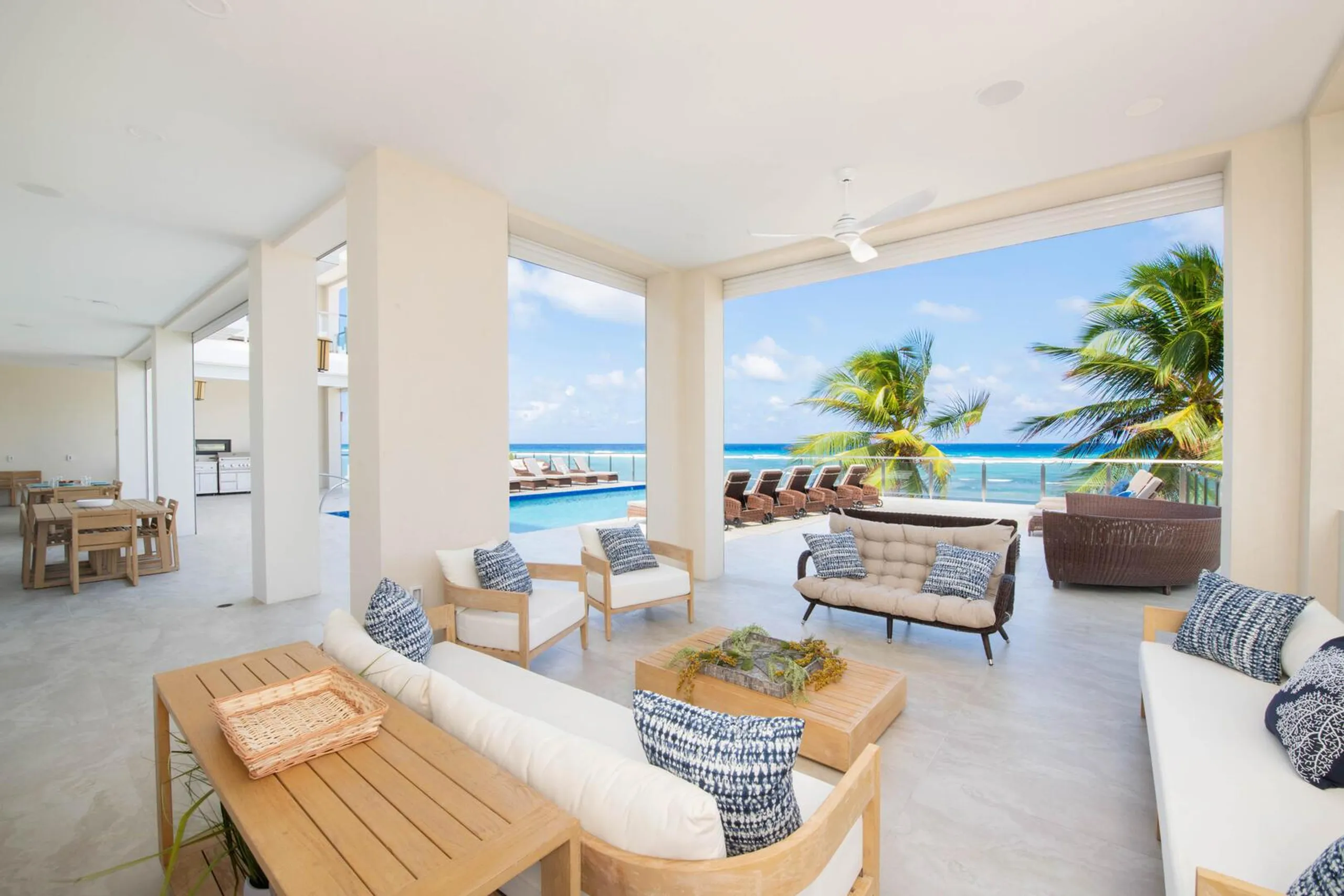 Grand Beachfront Estate with Private Pool, and Home Theater — photograph 8