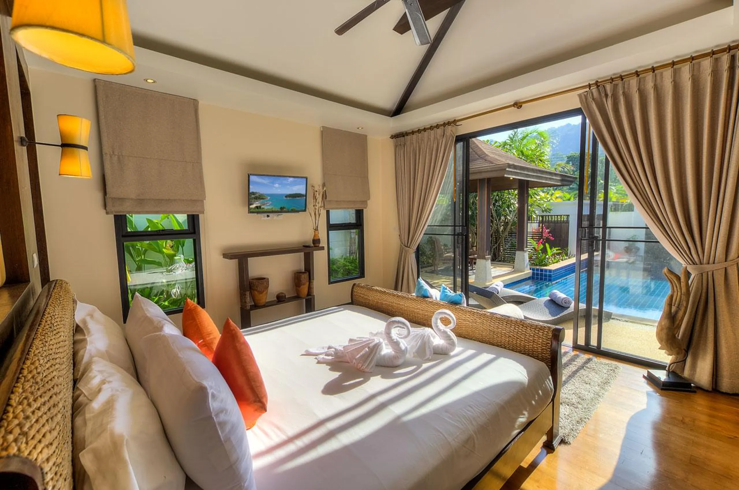 Rich Rawai Villa with Private Pool and Gazebo — photograph 8