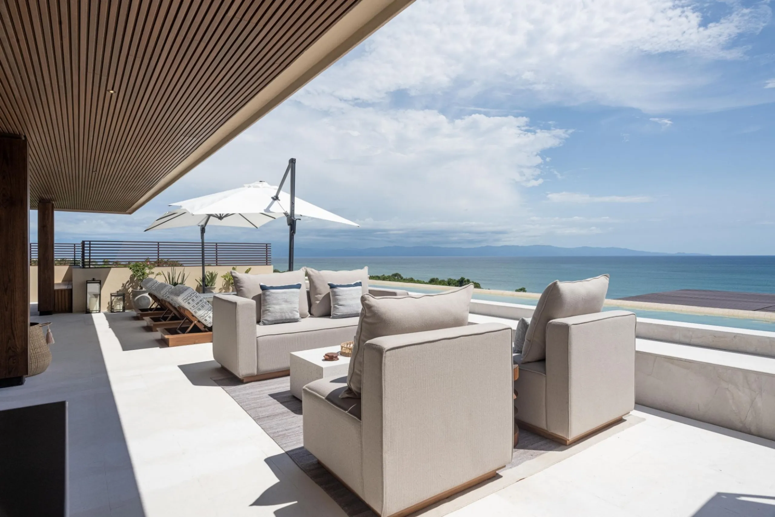 Tranquil Punta de Mita Oceanview Penthouse with Dual Infinity Pools & Rooftop Oasis — photograph 7