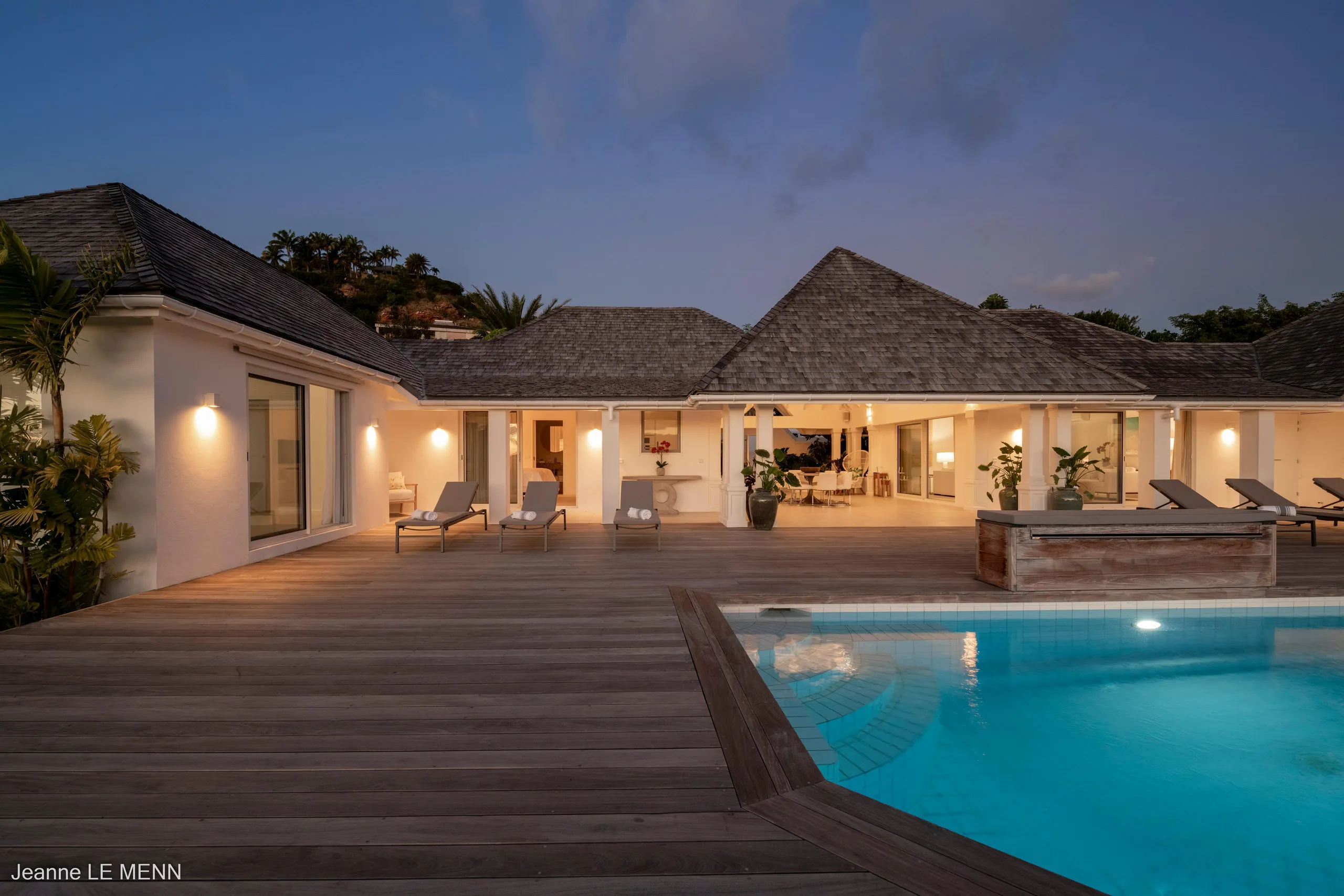 Superb Seaside Villa with Private Pool and Stunning Ocean Views — photograph 5