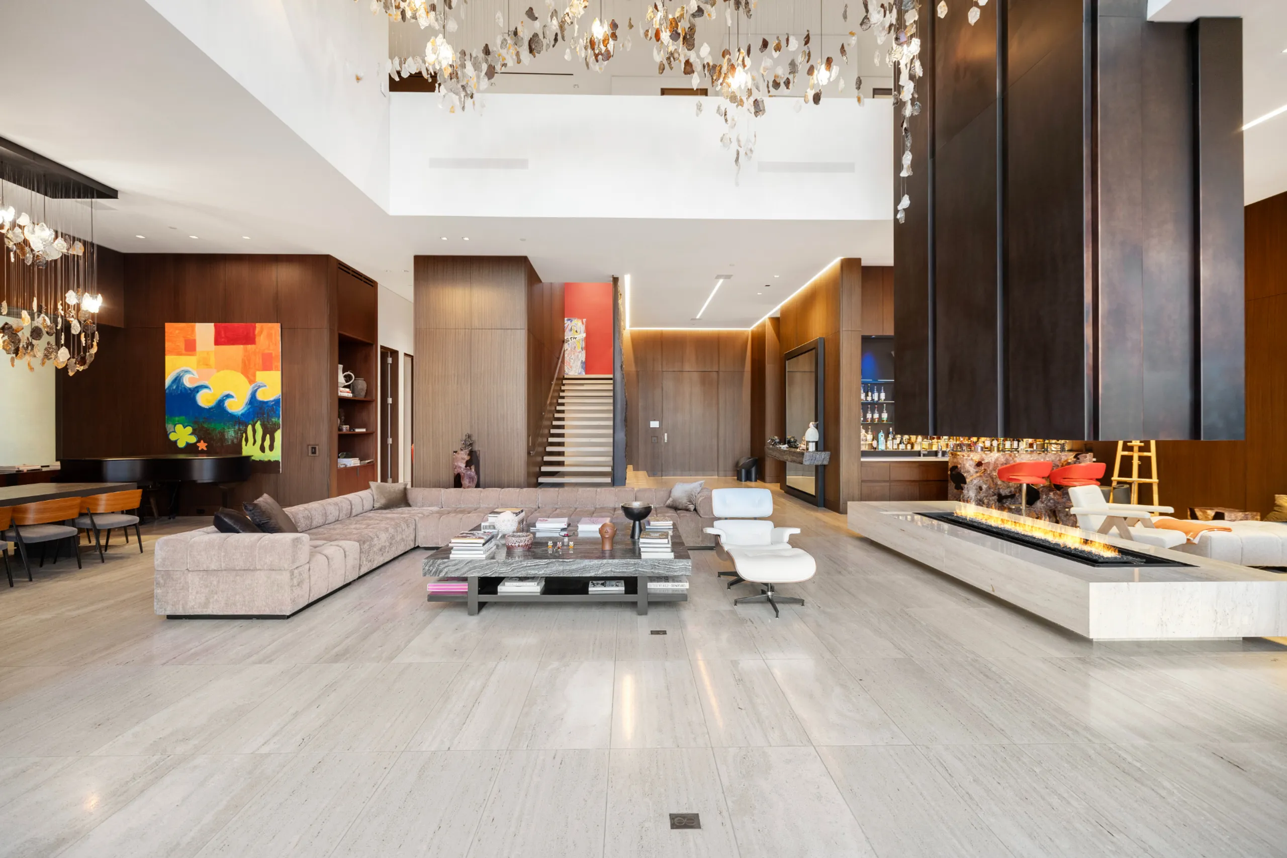 High End Four Bedroom Villa with Private Infinity Pool and Awe-Inspiring Views — photograph 7