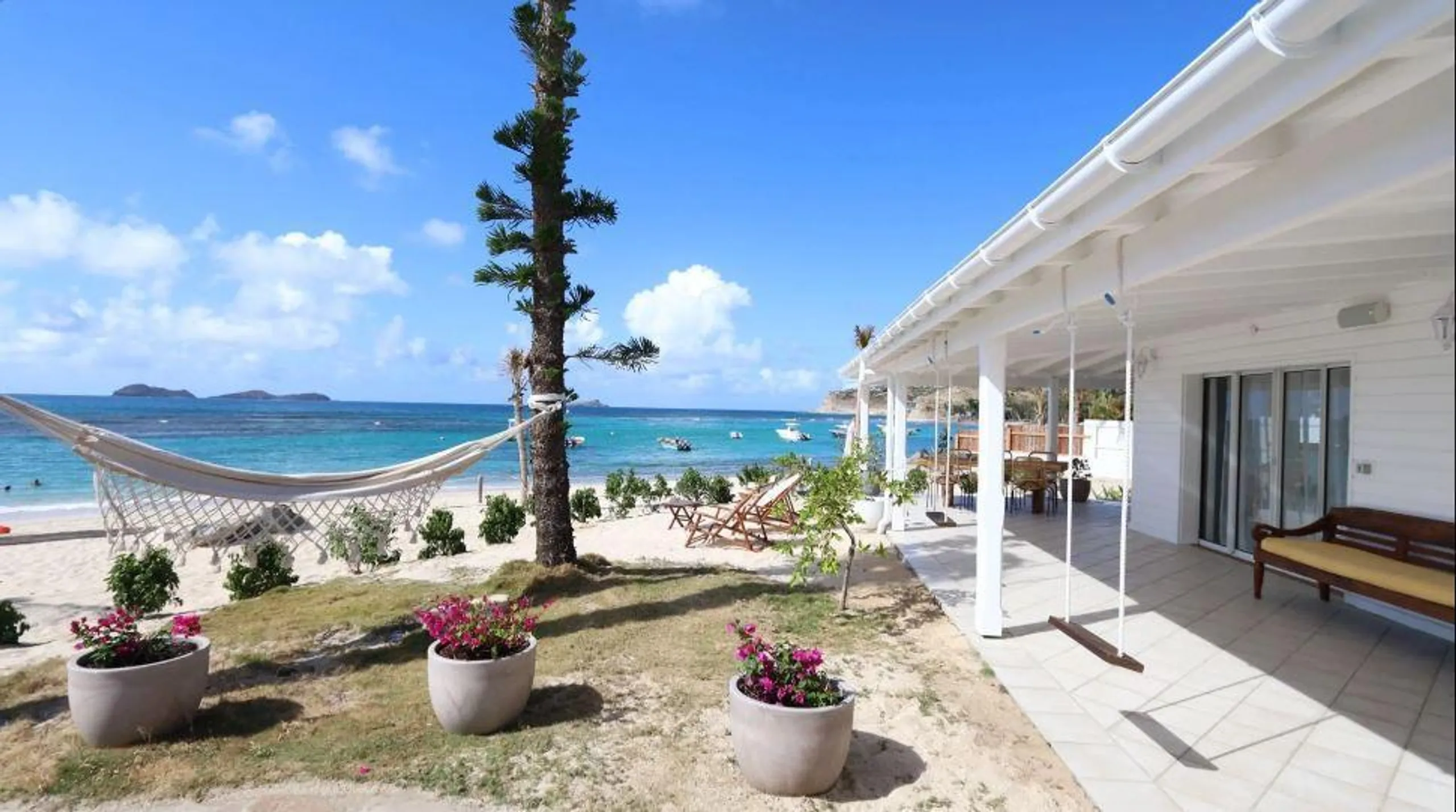 Relaxing Oasis Villa with Ocean Views and a Jacuzzi in St. Barths, Lorient