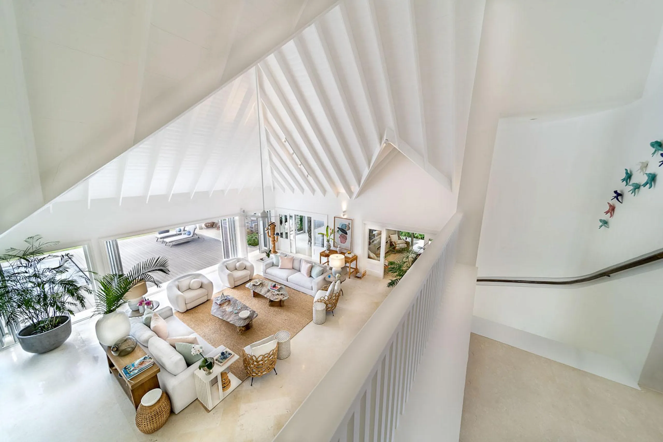 Elegant Brand New Villa with Private Pool and Minitas Garden — photograph 11