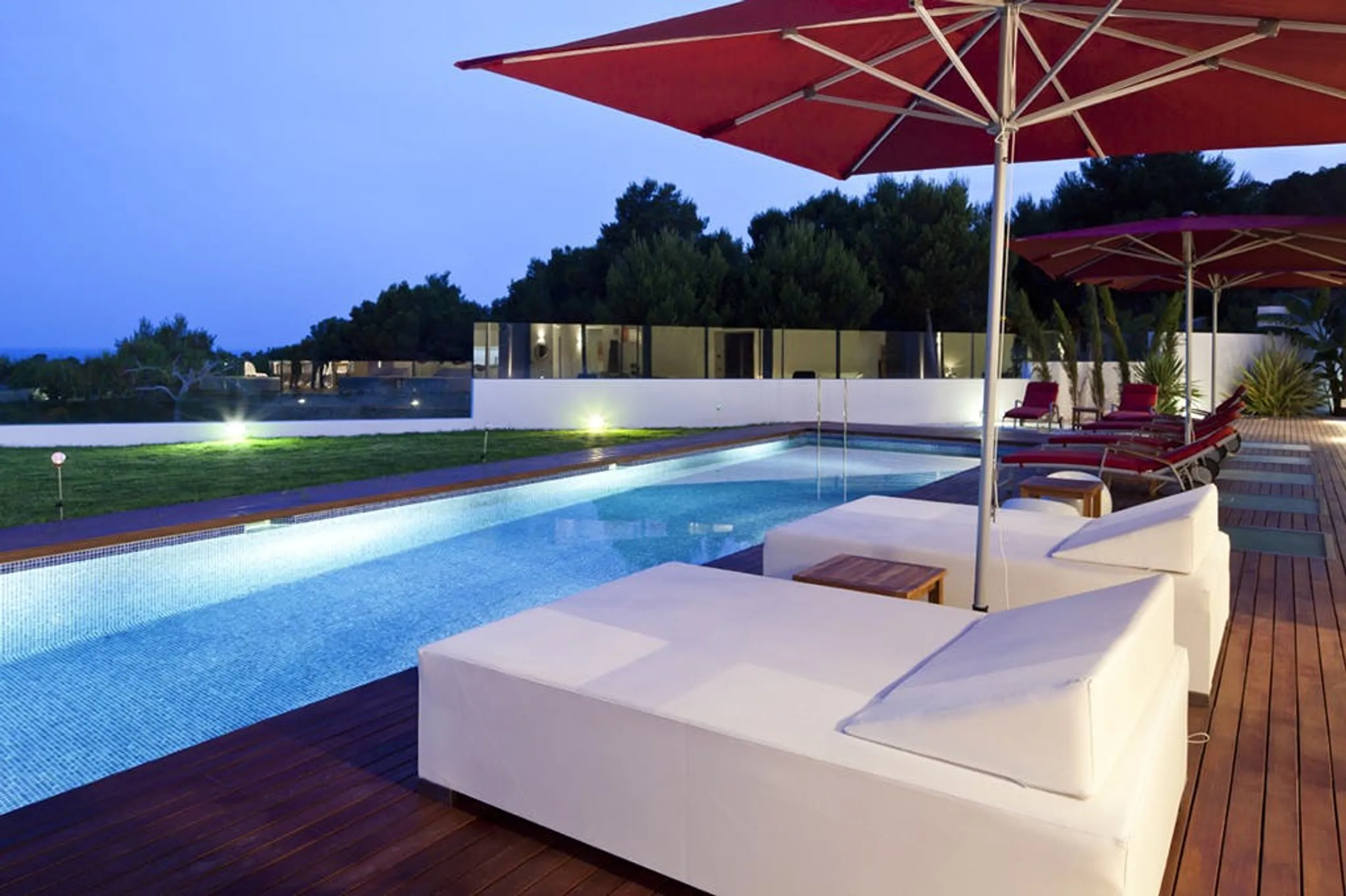 Breathtaking Contemporary Villa in Ibiza with Private Pool — photograph 5