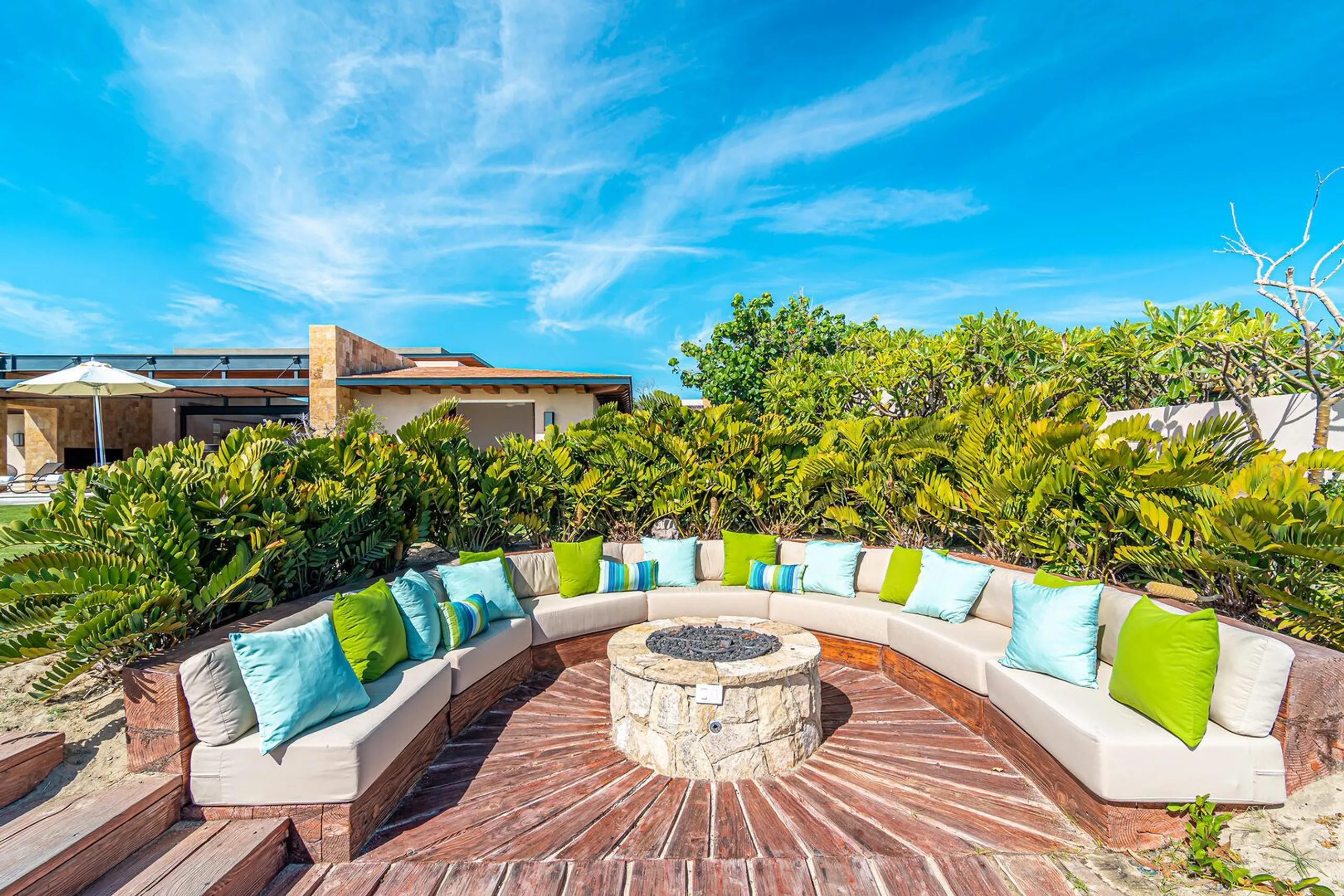 Beachfront Puerto Los Cabos Estate with Private Pool and Ocean Views — photograph 8