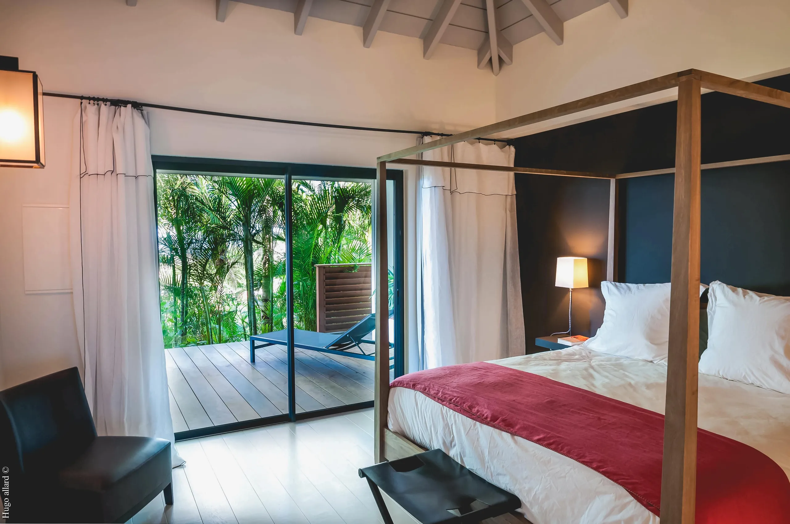 Beautiful Luxury Villa with Private Pool and Majestic Ocean Views — photograph 10