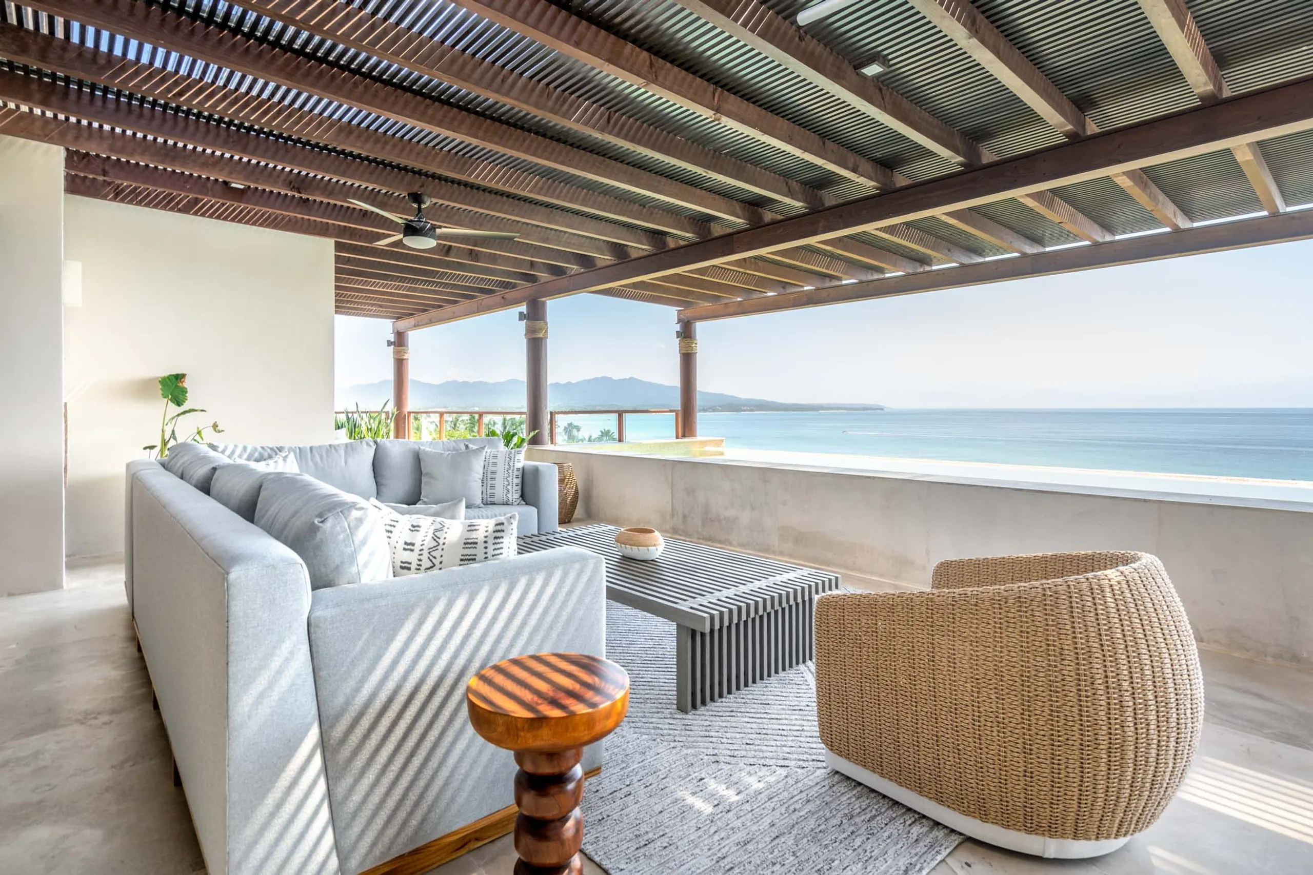 Motivating 4-Bedroom Penthouse with Private Pool in Punta Mita — photograph 6
