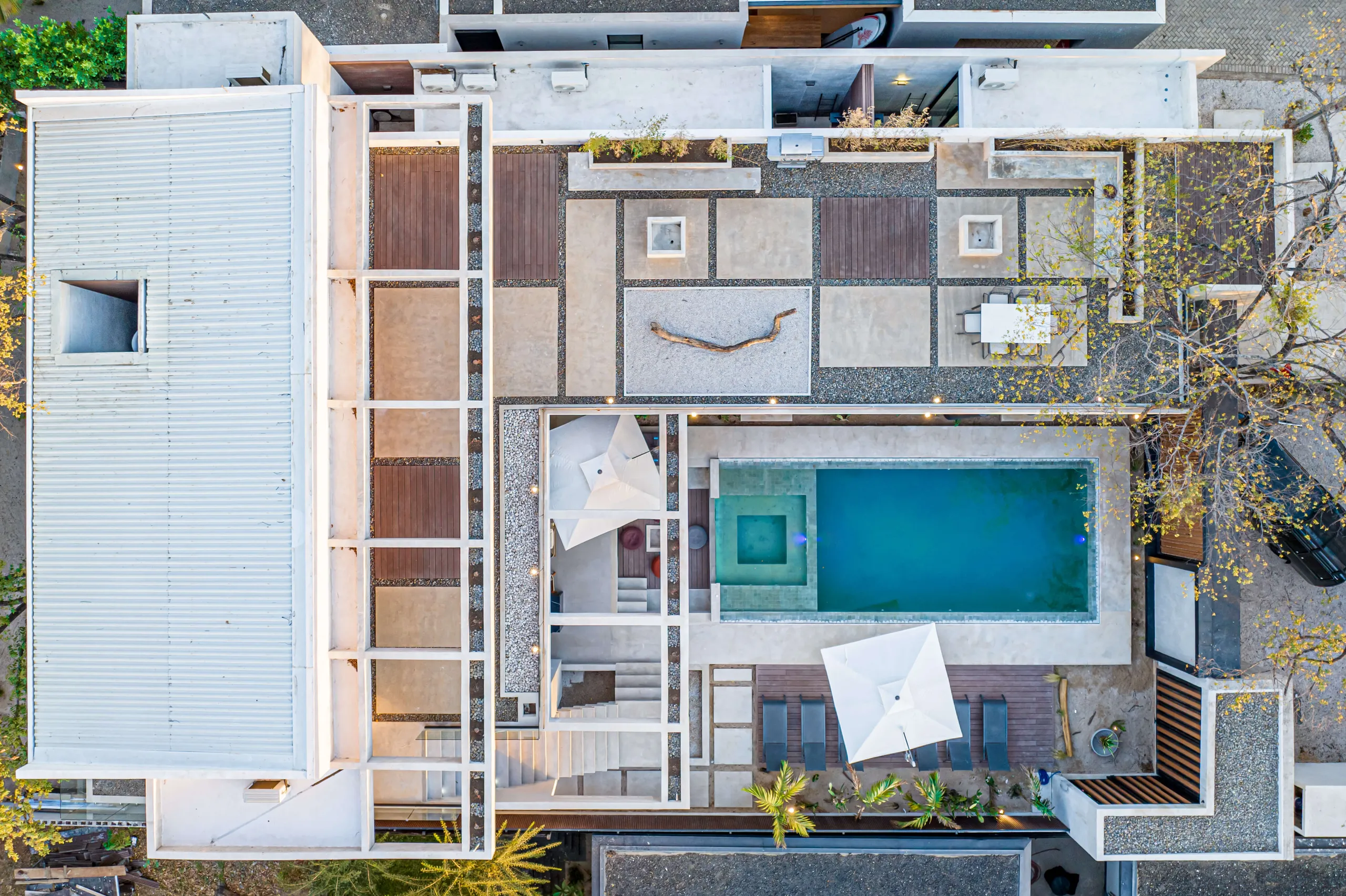 Modern 6-Bedroom Villa with Private Pool, Panoramic and  Floor-to-Ceiling Views — photograph 5