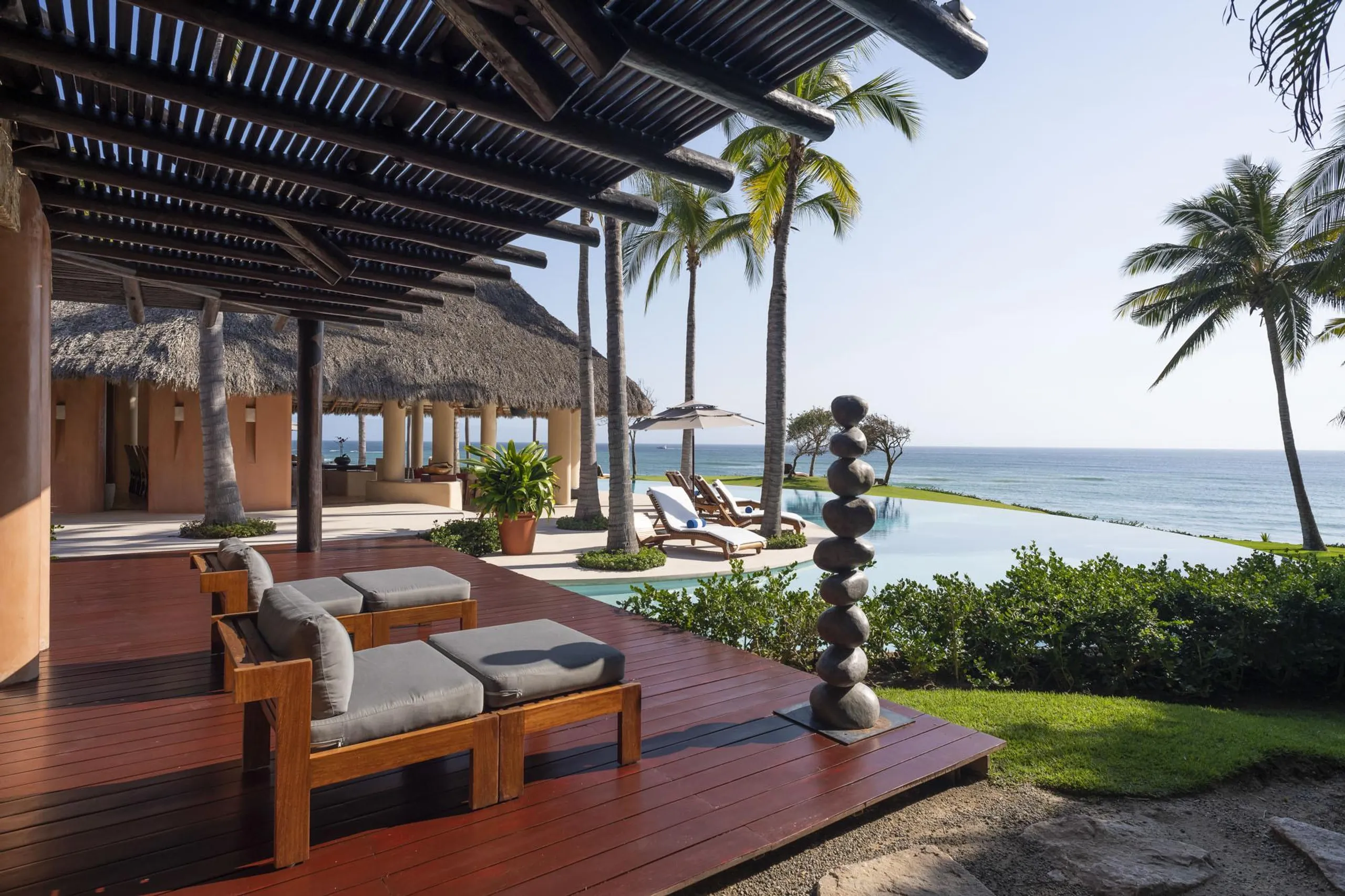 One-of-a-Kind Punta Mita Beachfront Oasis with 160 Foot Infinity Edge Pool Overlooking the Ocean — photograph 7