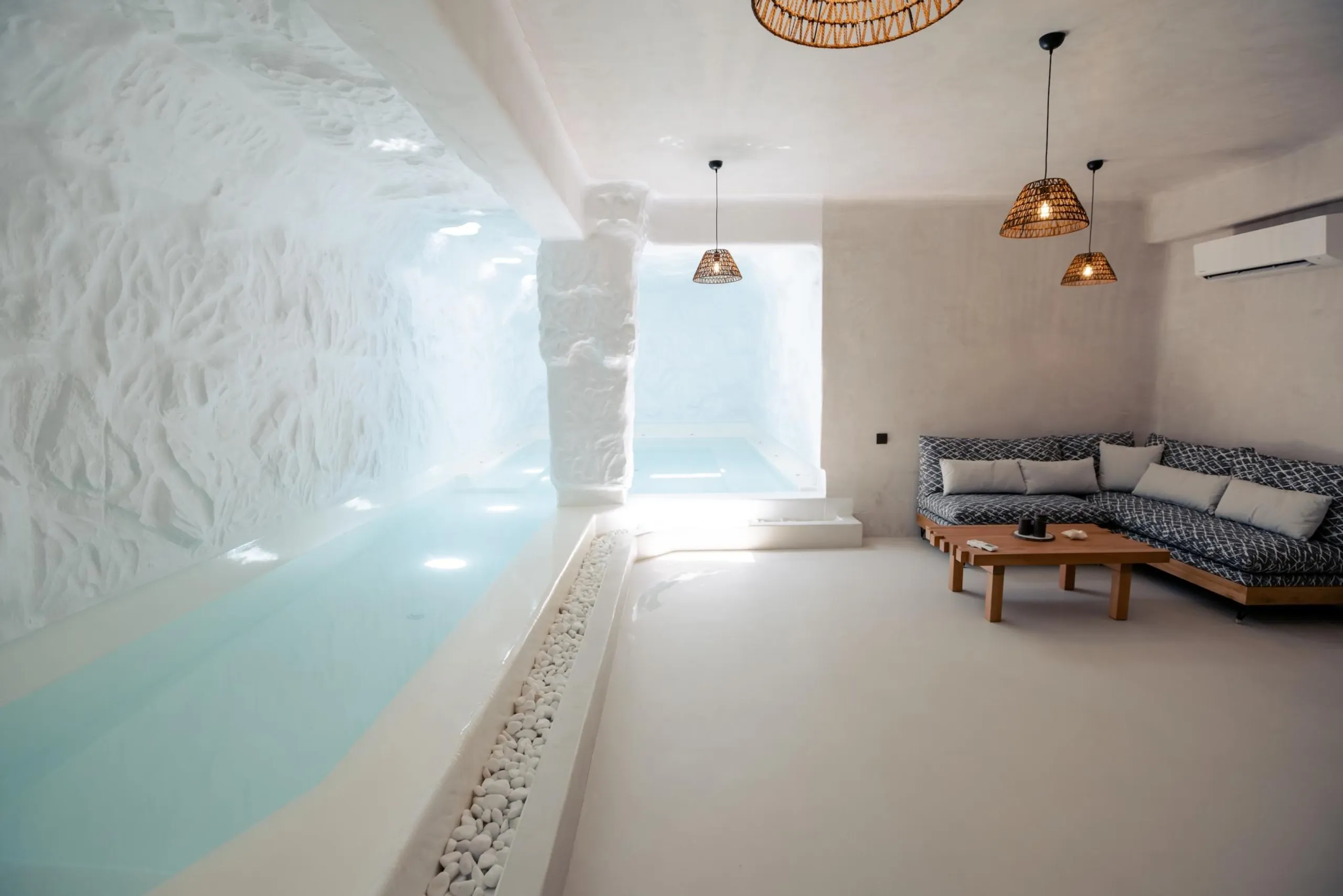 Stylish Mykonos Retreat with Private Pool and Sun Deck — photograph 8
