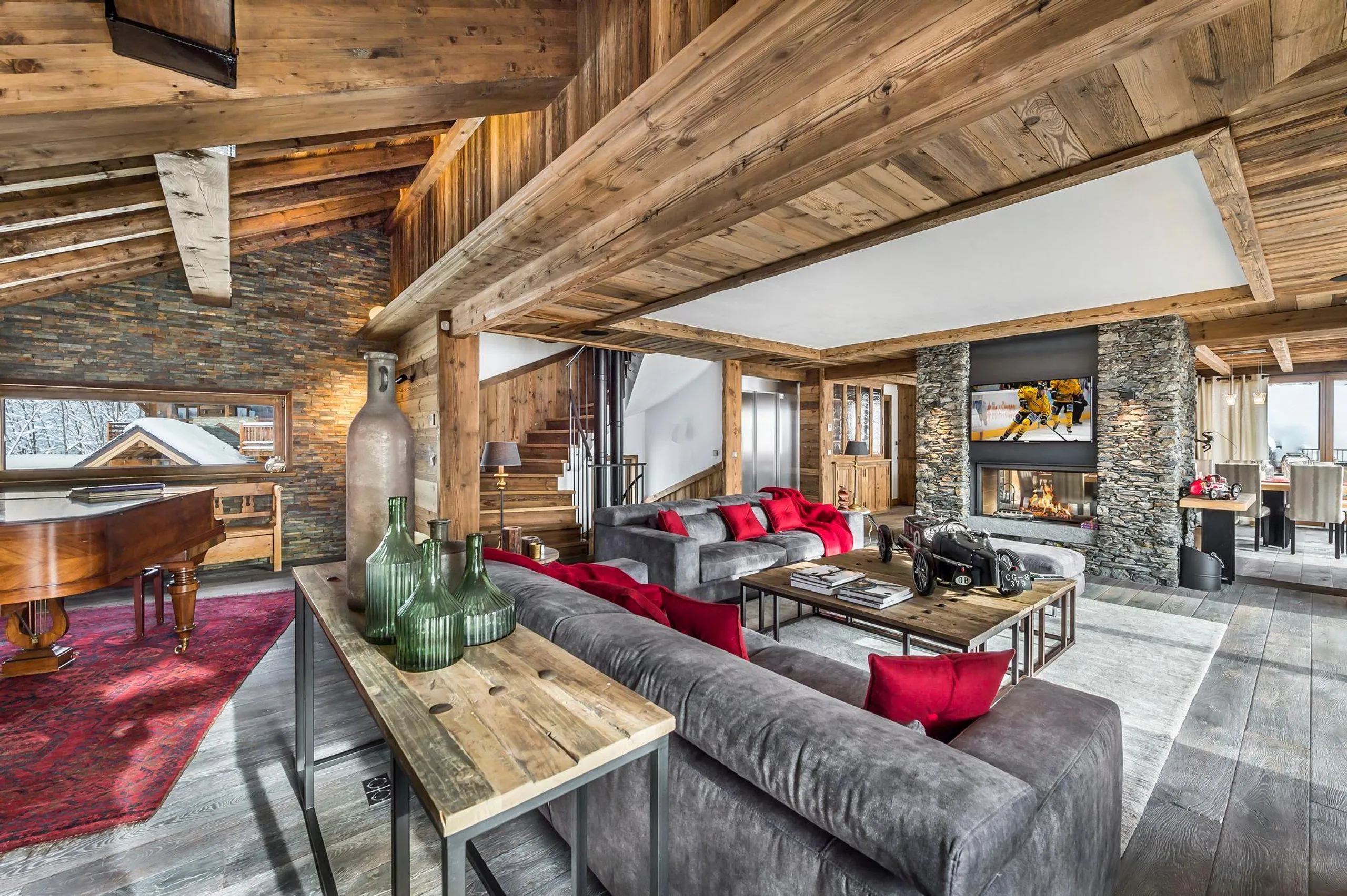 Splendid Six-Bedroom Chalet with Private Hammam — photograph 10