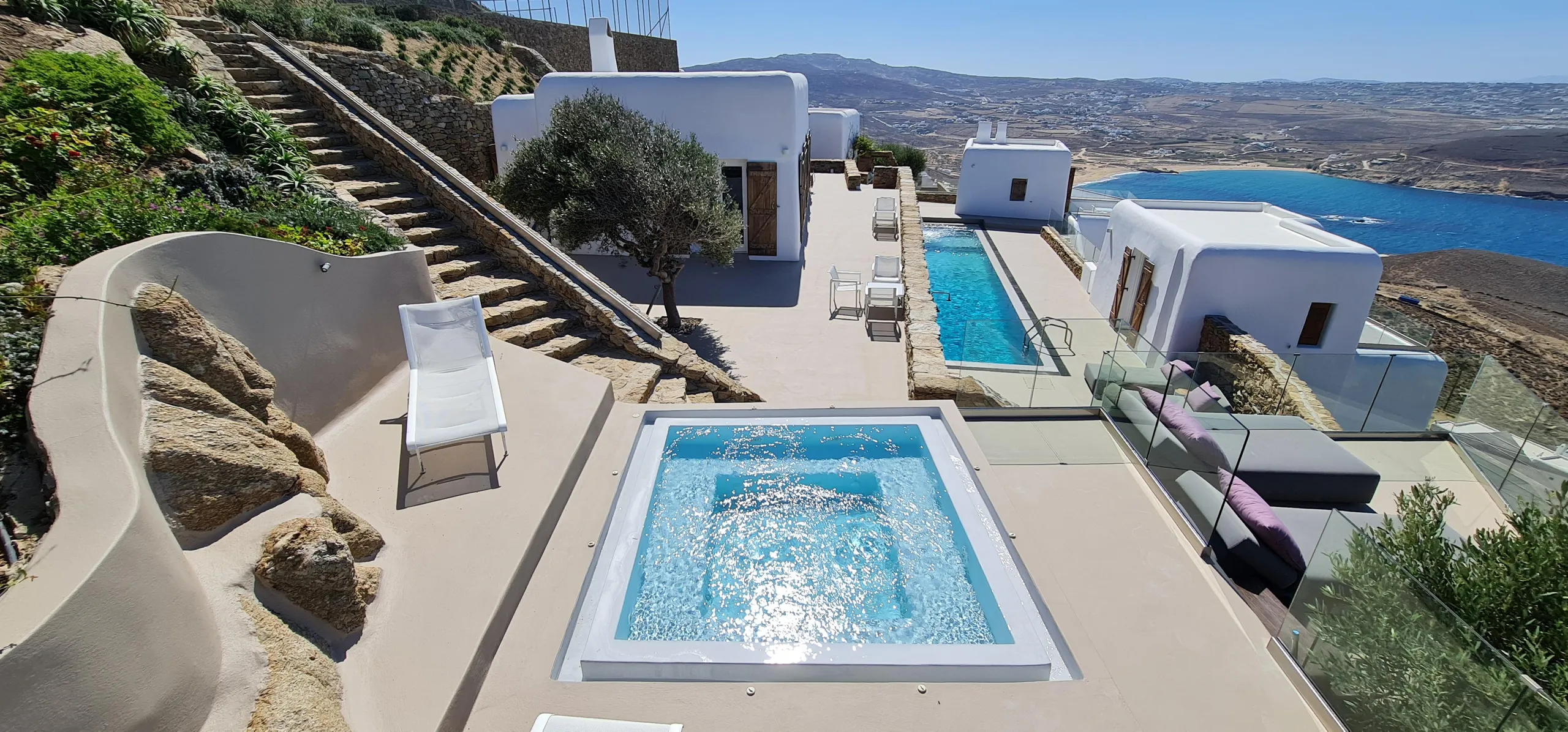 Secluded Beachfront Villa with Heated Pool, Jacuzzi, Tennis Court, and Panoramic Aegean Sea Views, Mykonos