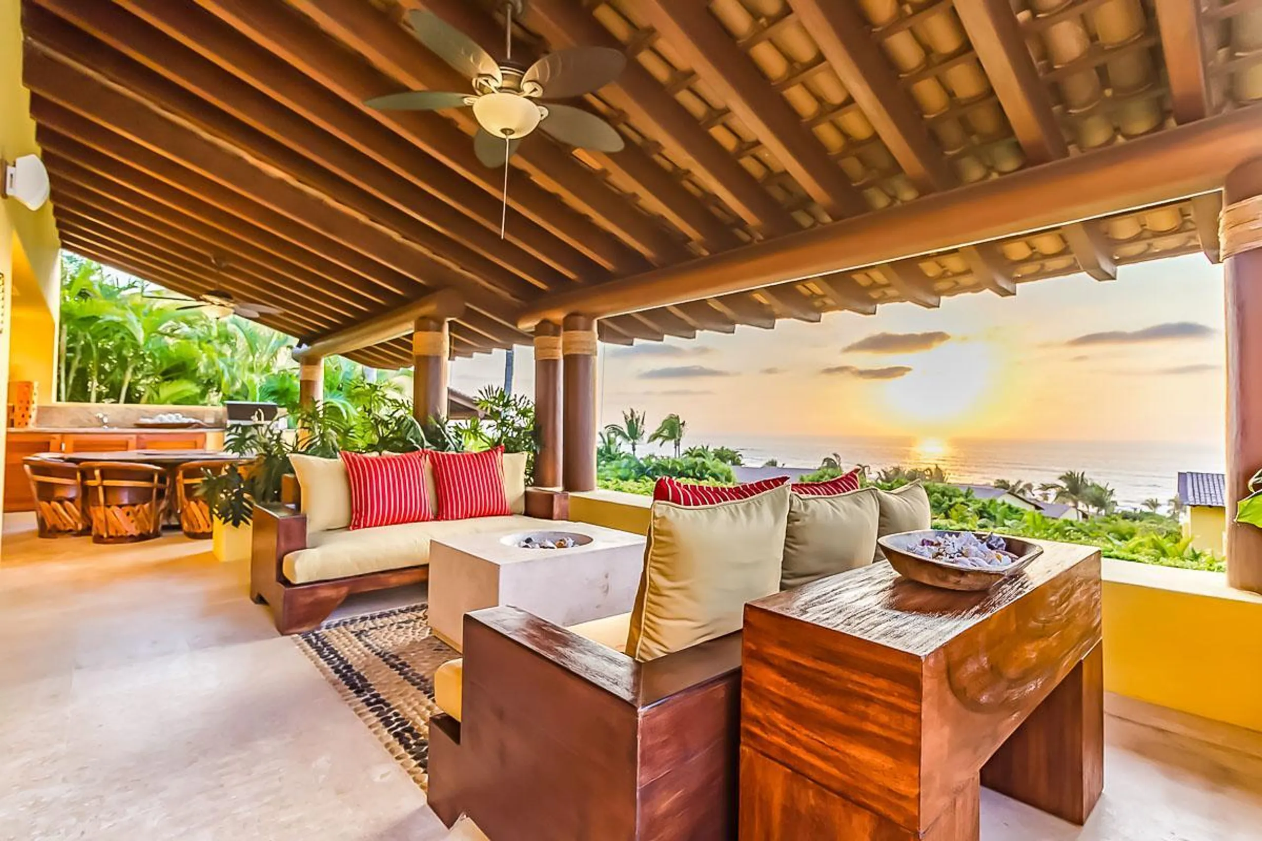 Gleaming Punta Mita Villa with Infinity Pool, Sun Deck, and Game Room — photograph 8