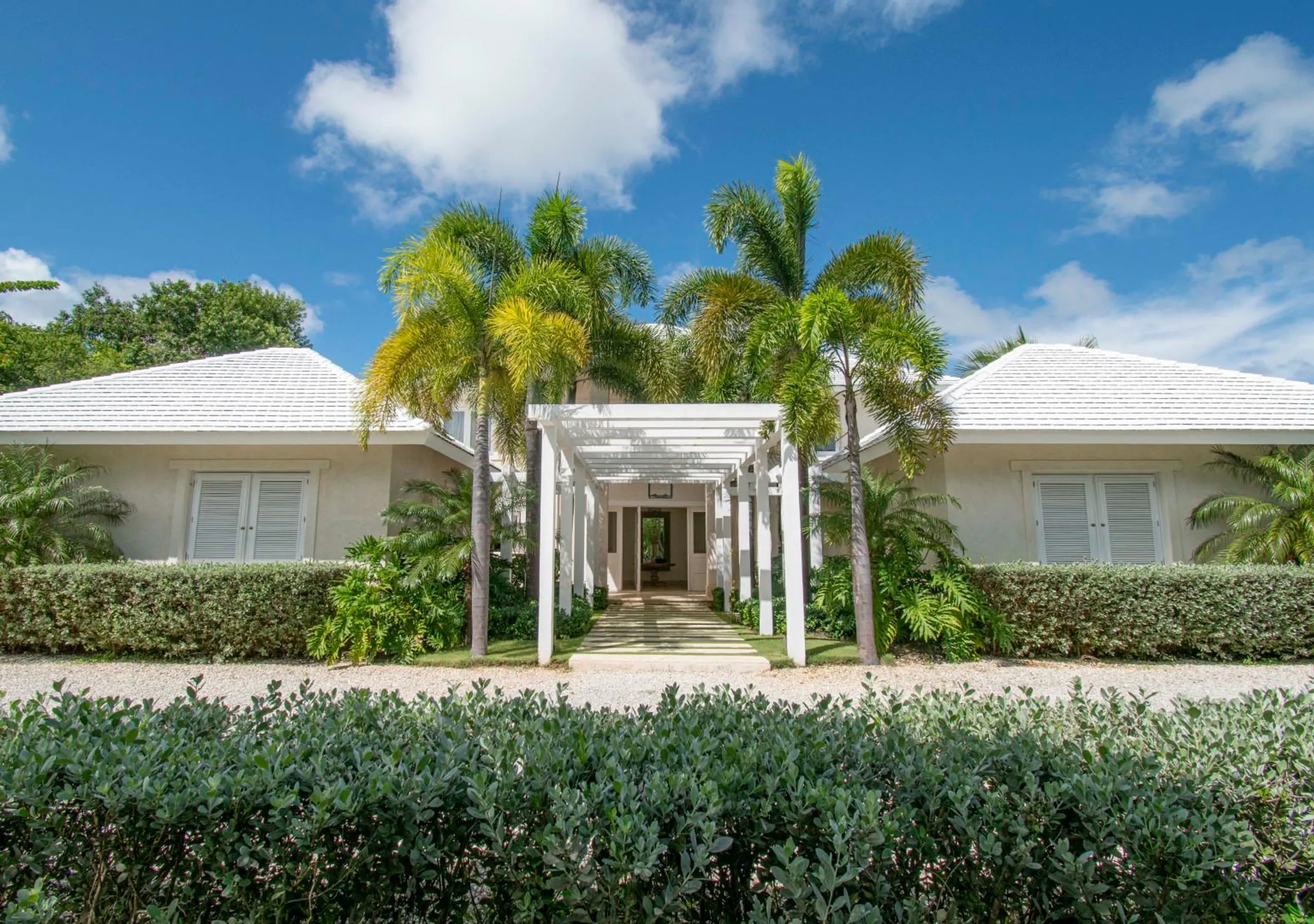 Magnificent Punta Cana Estate with Private Pool and Stunning Views — photograph 5