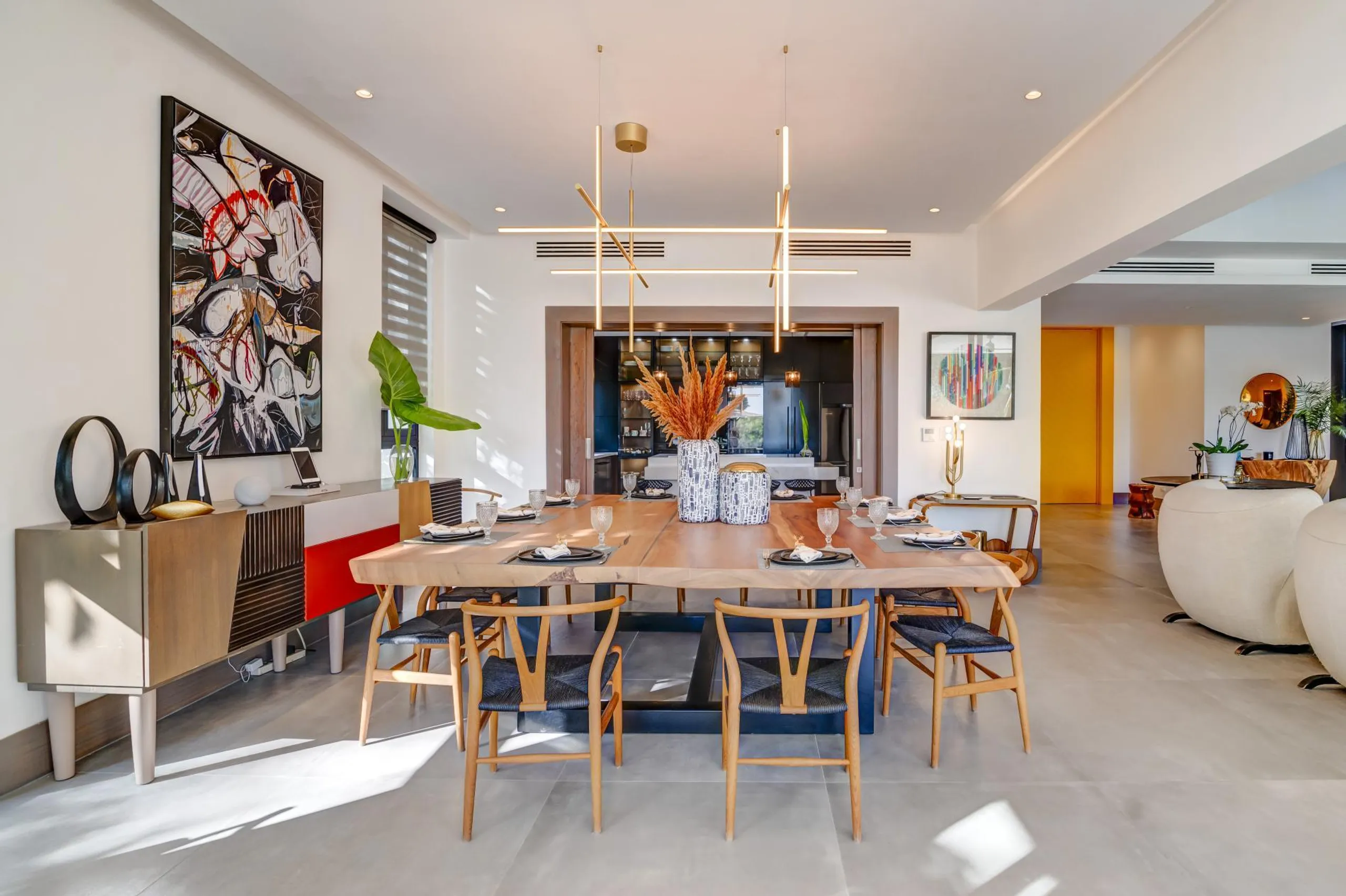 Sumptuous Villa with Golf Course Access, Pool, and Tropical Garden Views — photograph 7