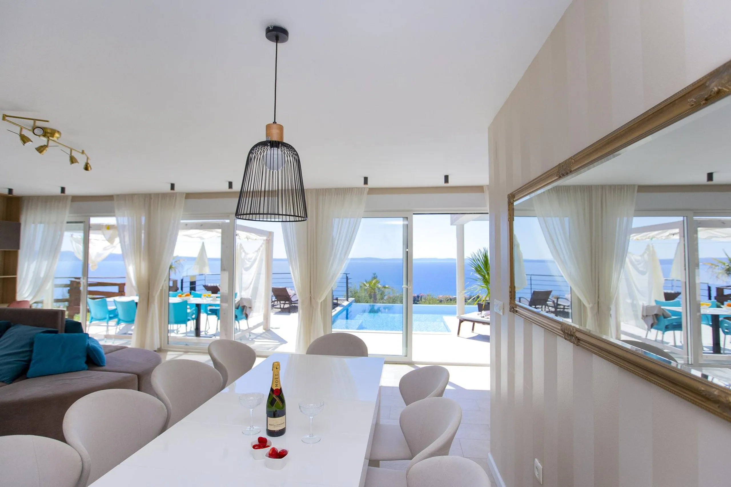Relaxing Mediterranean Villa with Private Pool and Sea Views — photograph 12