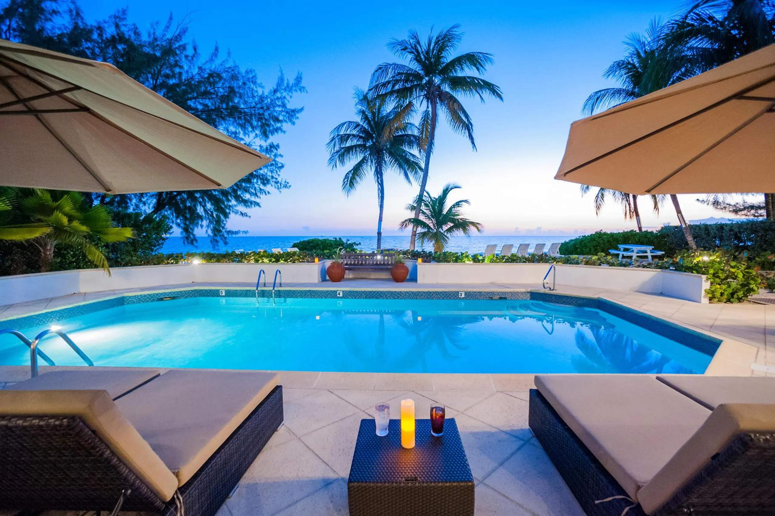 Seven Mile Serenity Estate: A West Bay Getaway with Private Resort Pool and Beach — photograph 4