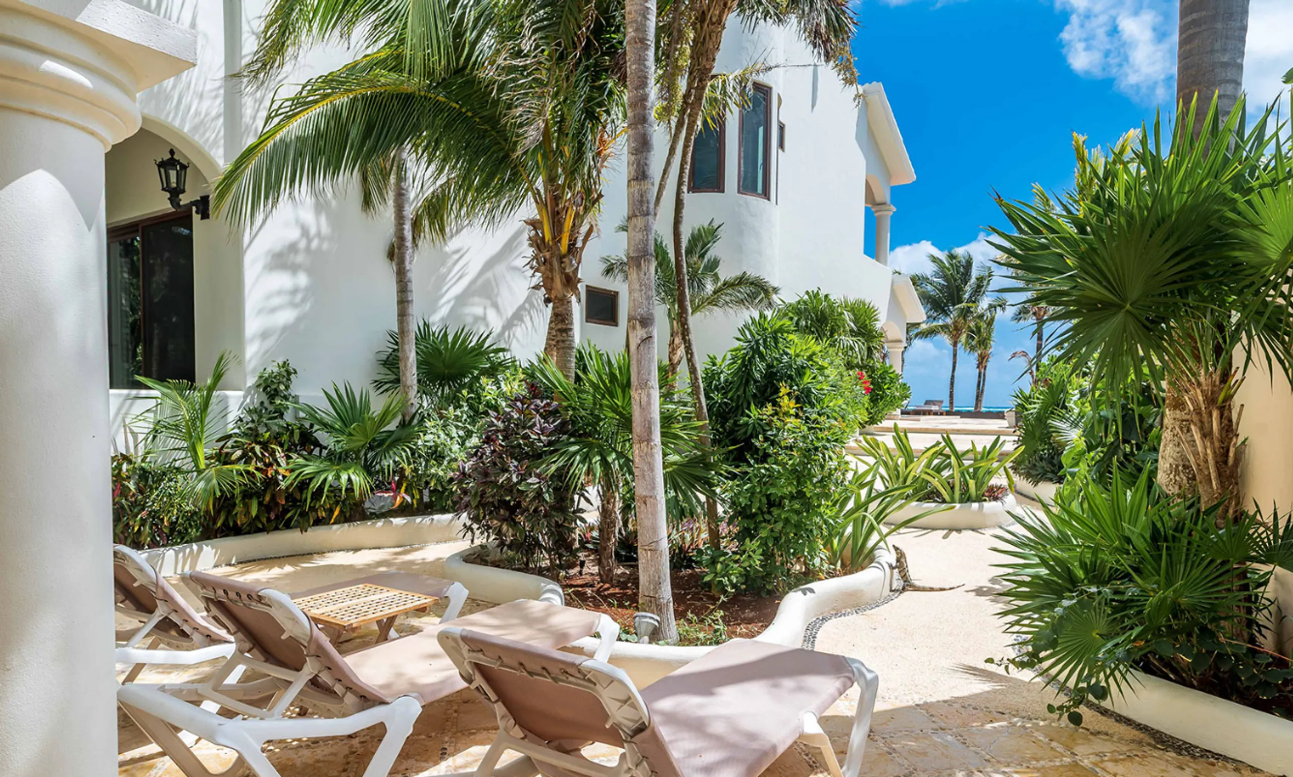 Exquisite Soliman Bay 10 BDR Oceanfront Villa with Private Poll in Soliman Bay