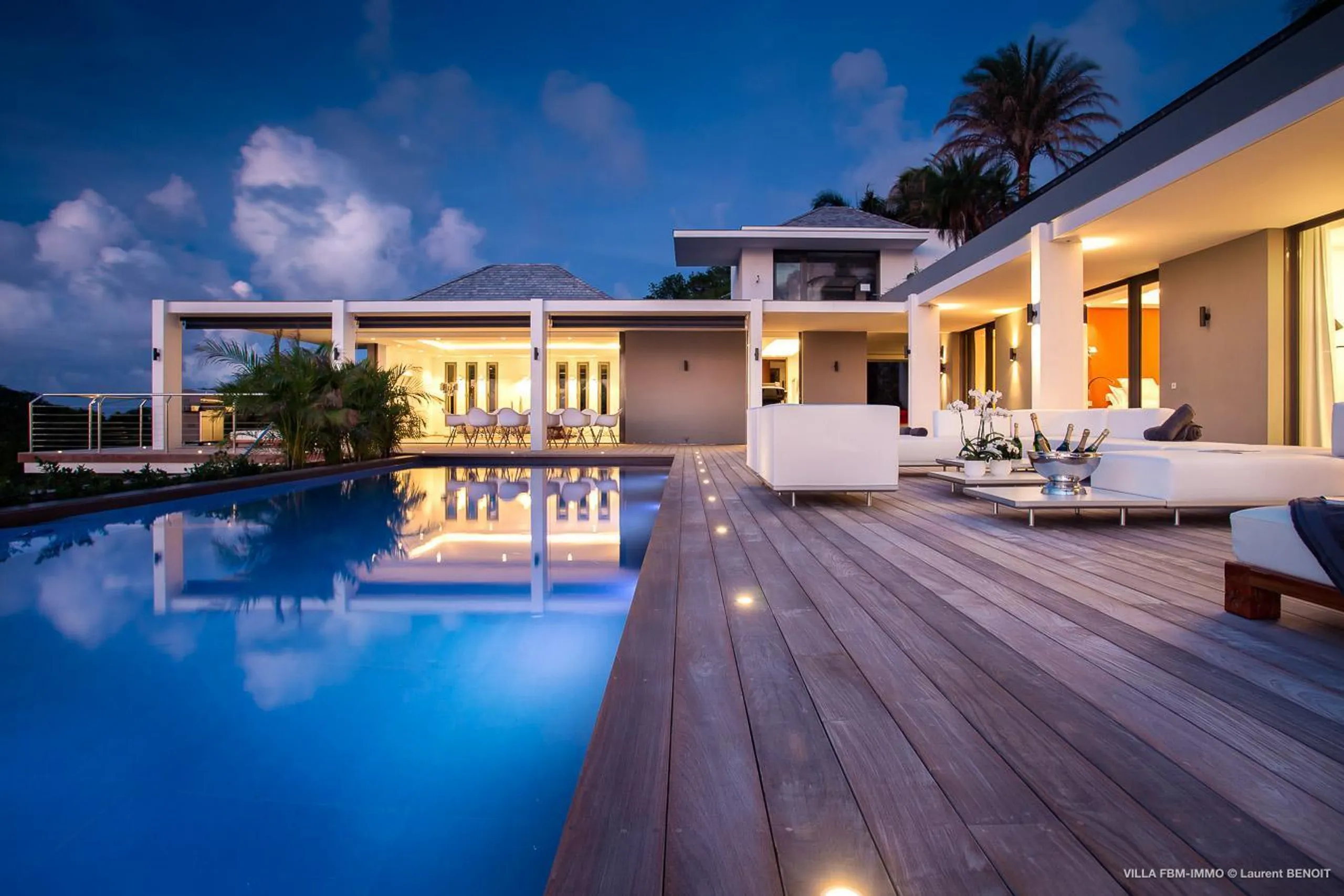 Serene Oceanside Villa with Private Pool and Stunning Views — photograph 5
