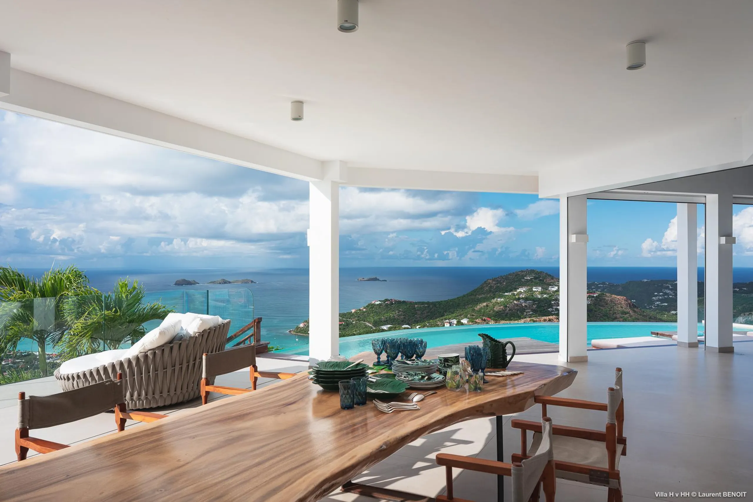 Striking Gustavia Ocean View Villa with Infinity Pool and Garden Gazebo — photograph 2