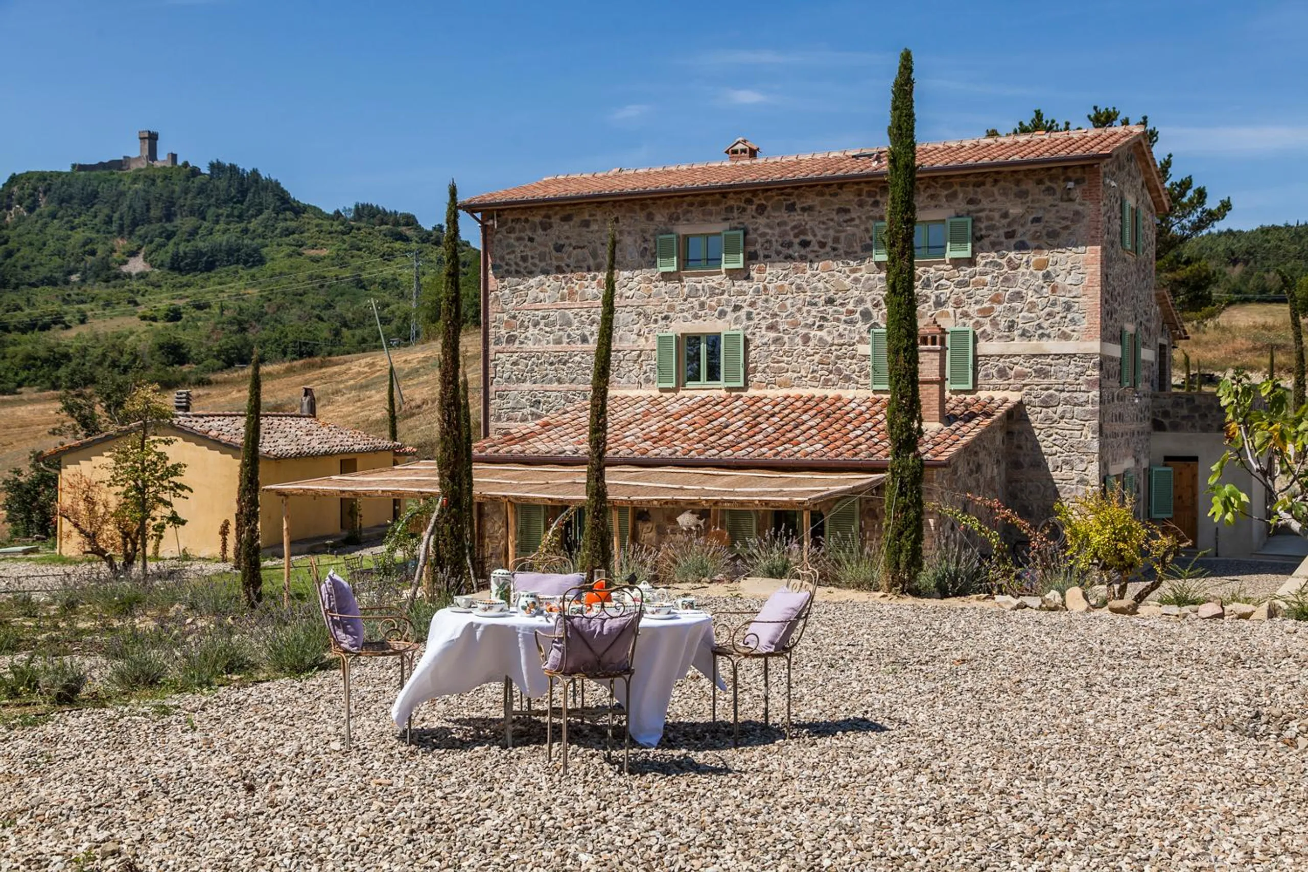 Historic Stone Villa with Private Pool and 10-Hectare Garden — photograph 9