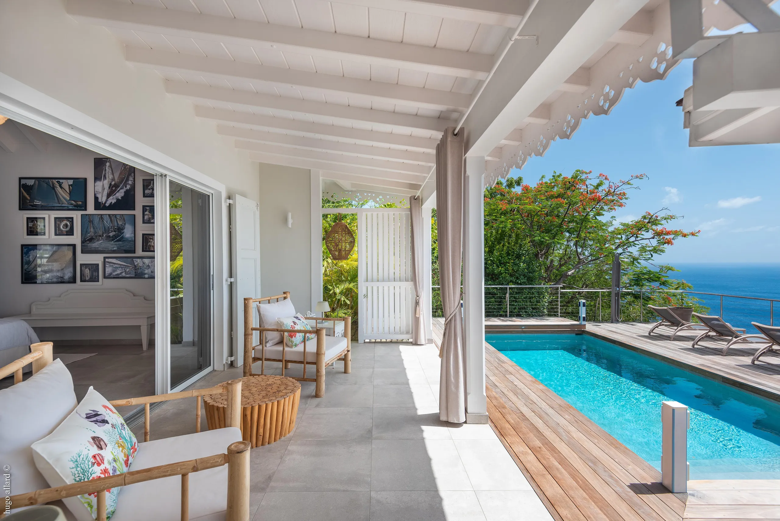 Refined  Oceanview Villa with Private Pool and Walks to Beach — photograph 5