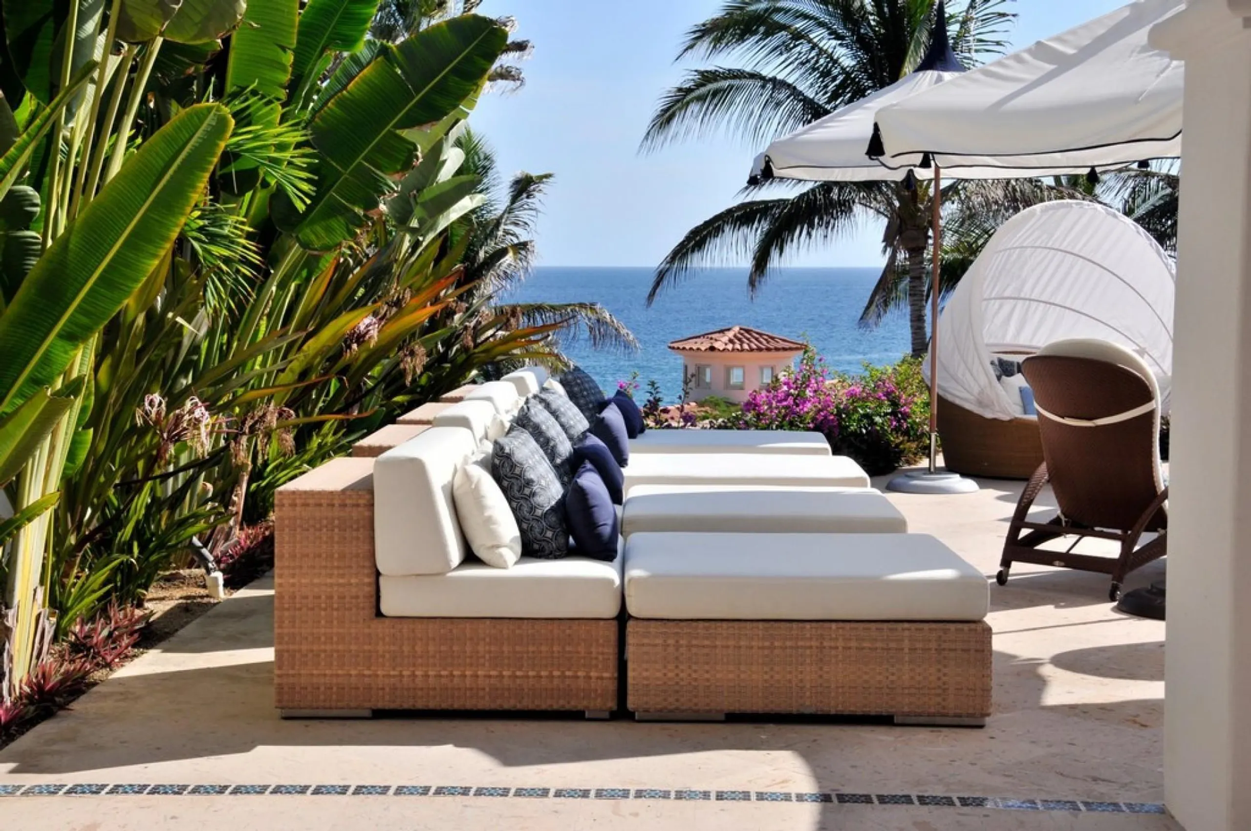 Villas Del Mar Palmilla Luxury Villa with Private Pool and Ocean Views — photograph 2