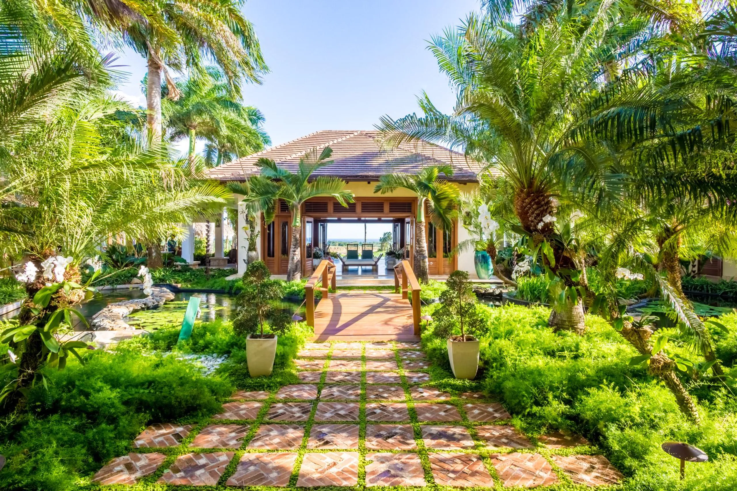 Sumptuous Casa de Campo Retreat with Marina and Caribbean Sea Views — photograph 5