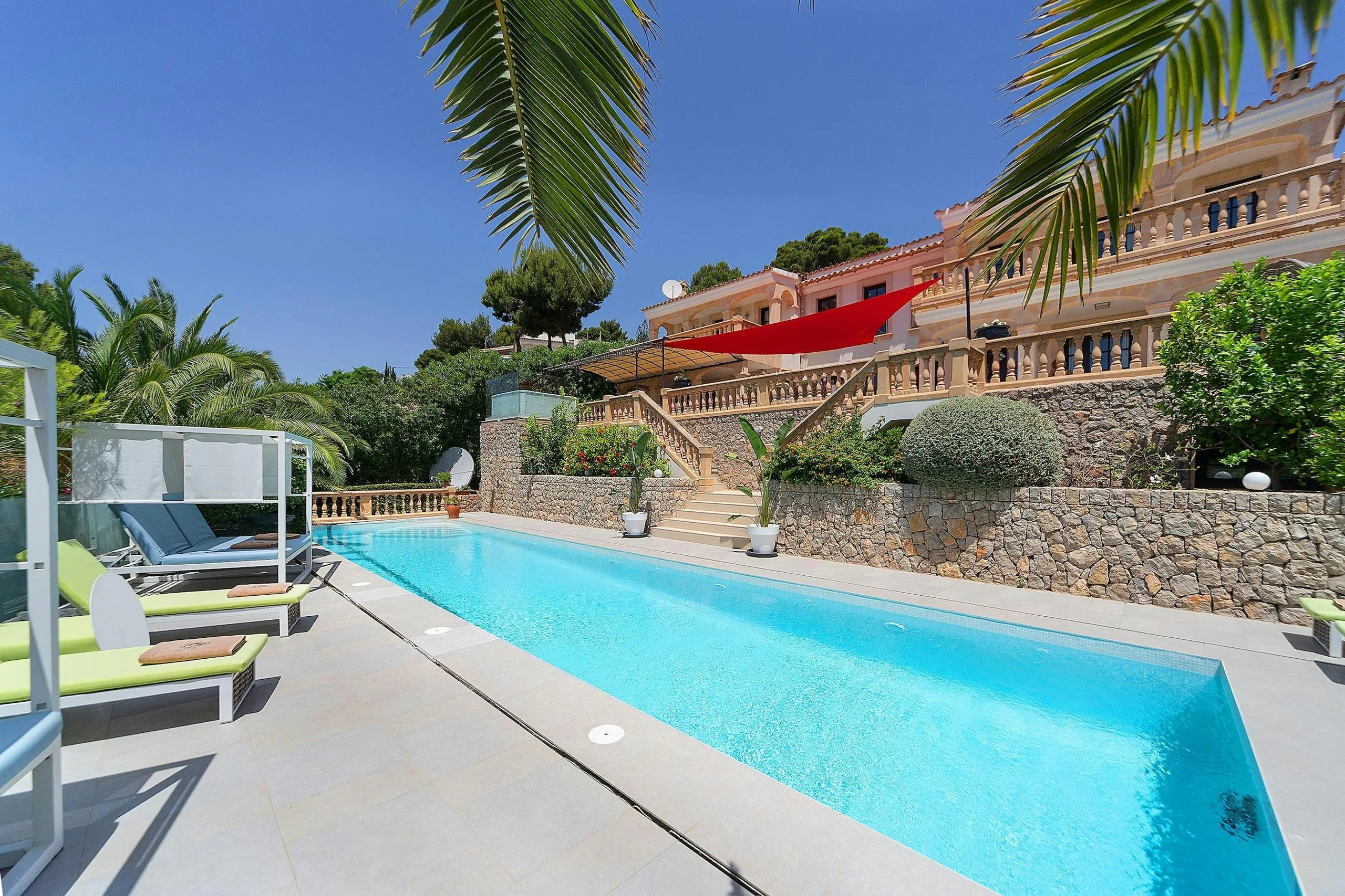 Lovely Elegance in Mallorca with Private Pool and Panoramic Views, Mallorca