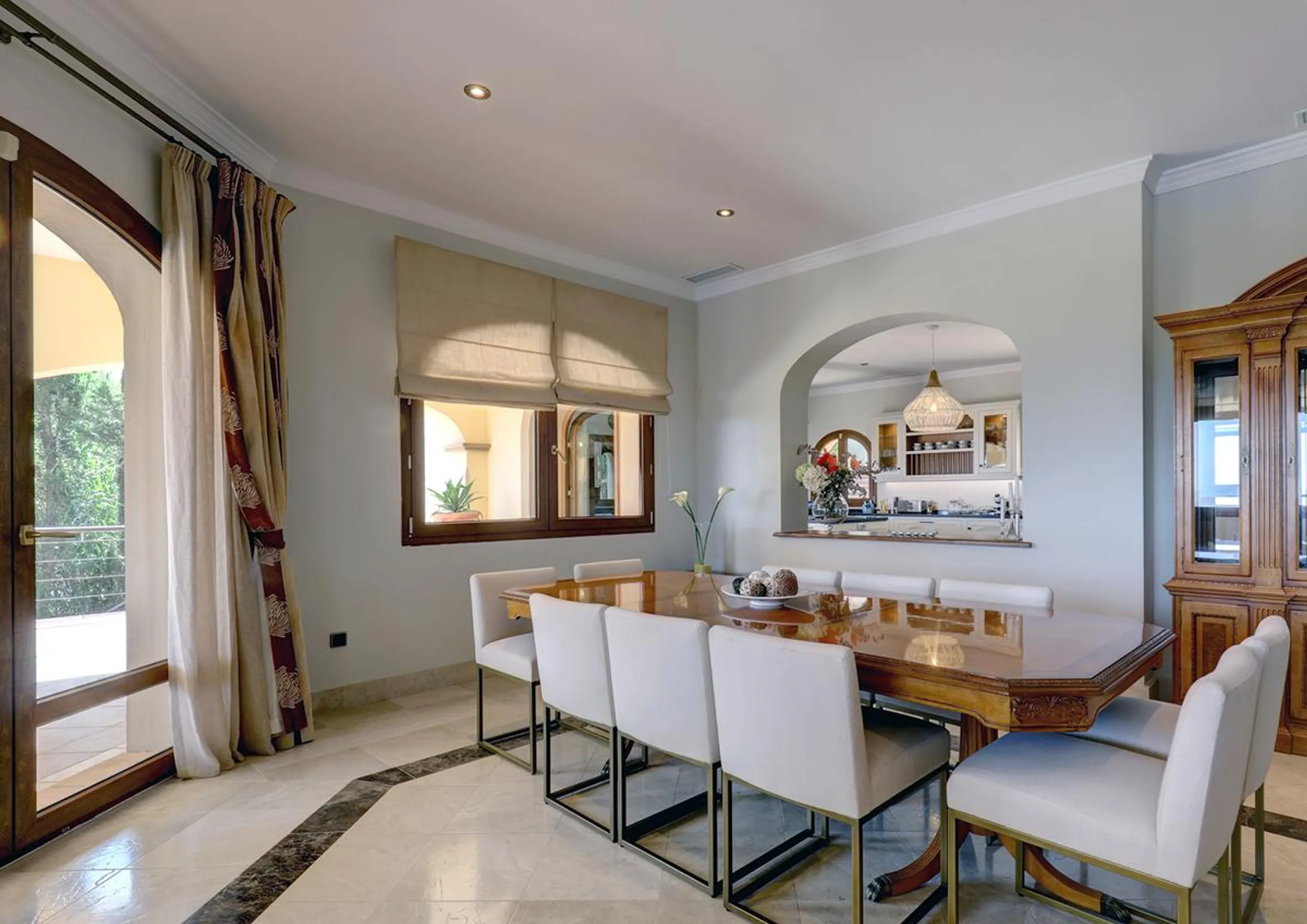 Tranquil  Countryside Villa with Heated Pool and Scenic Country Location — photograph 7