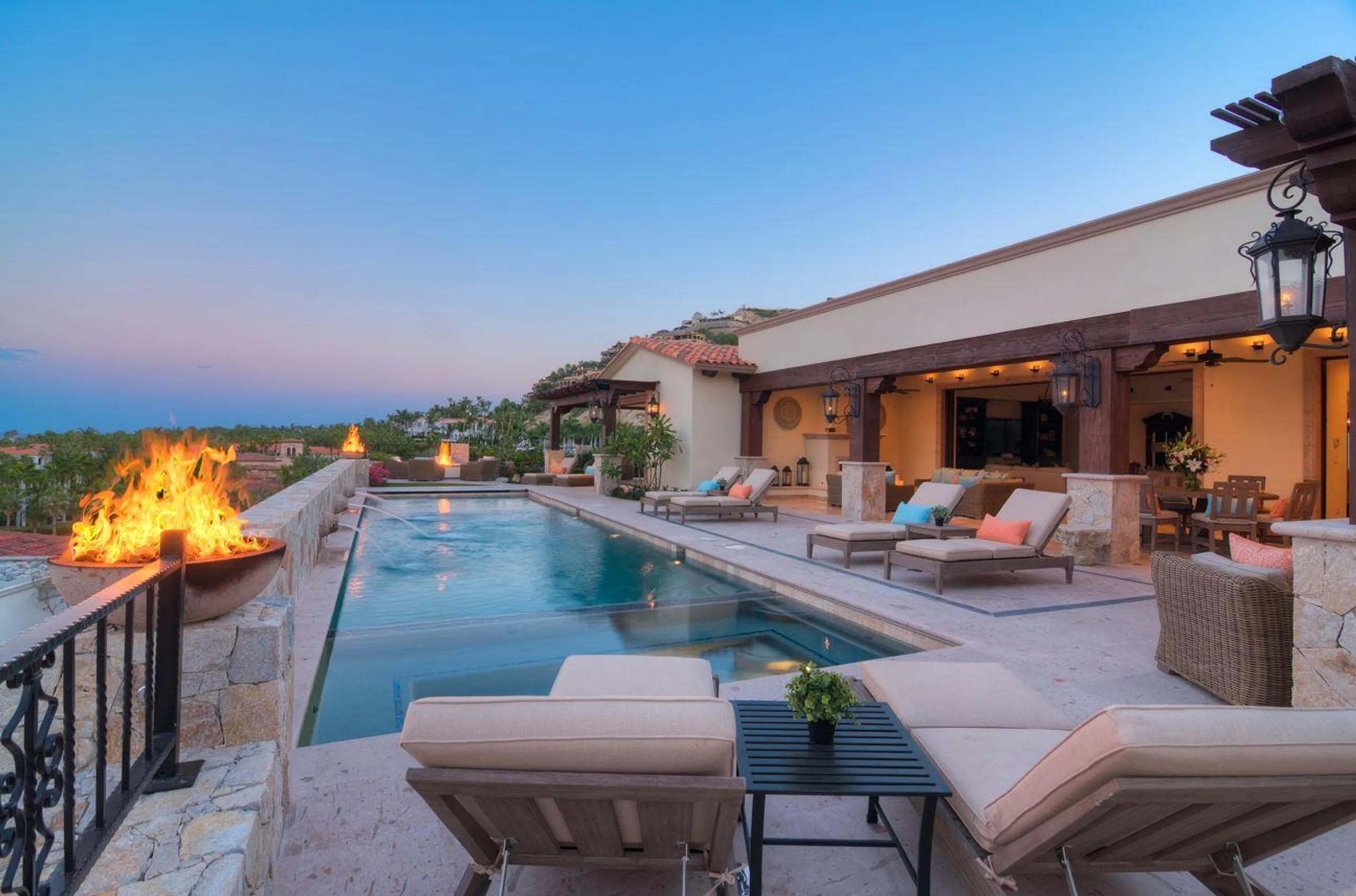 Splendid Contemporary Los Cabos Villa with Private Pool Overlooking Sea Views, Cabo San Lucas